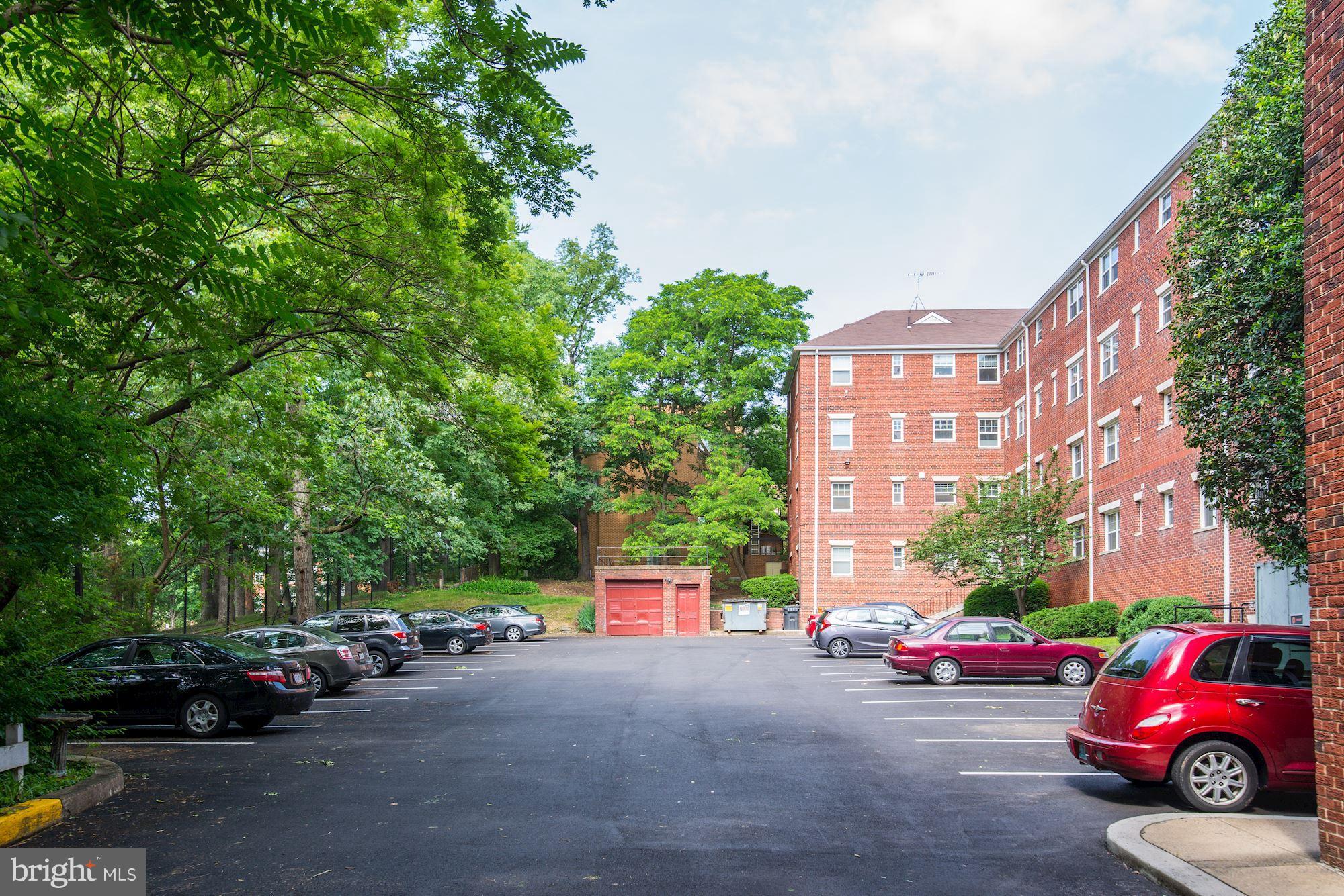 ROSSLYN HEIGHTS - Residential Lease