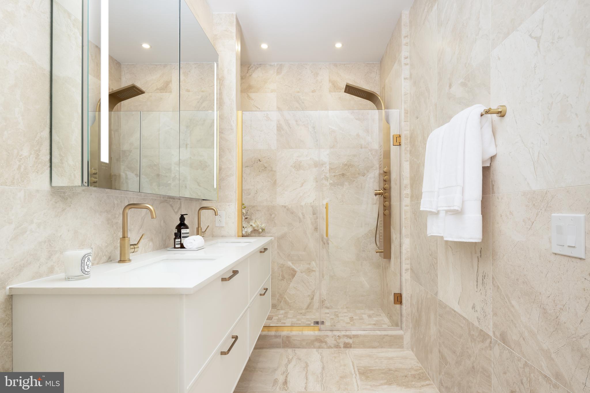 NORTHERN LIBERTIES - Residential Lease