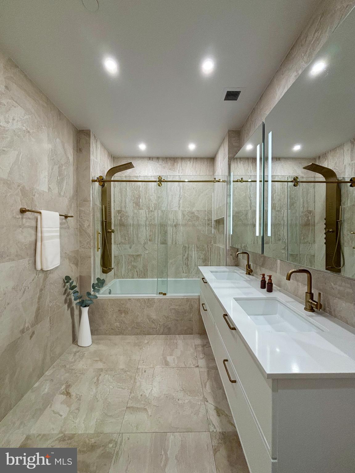 NORTHERN LIBERTIES - Residential Lease