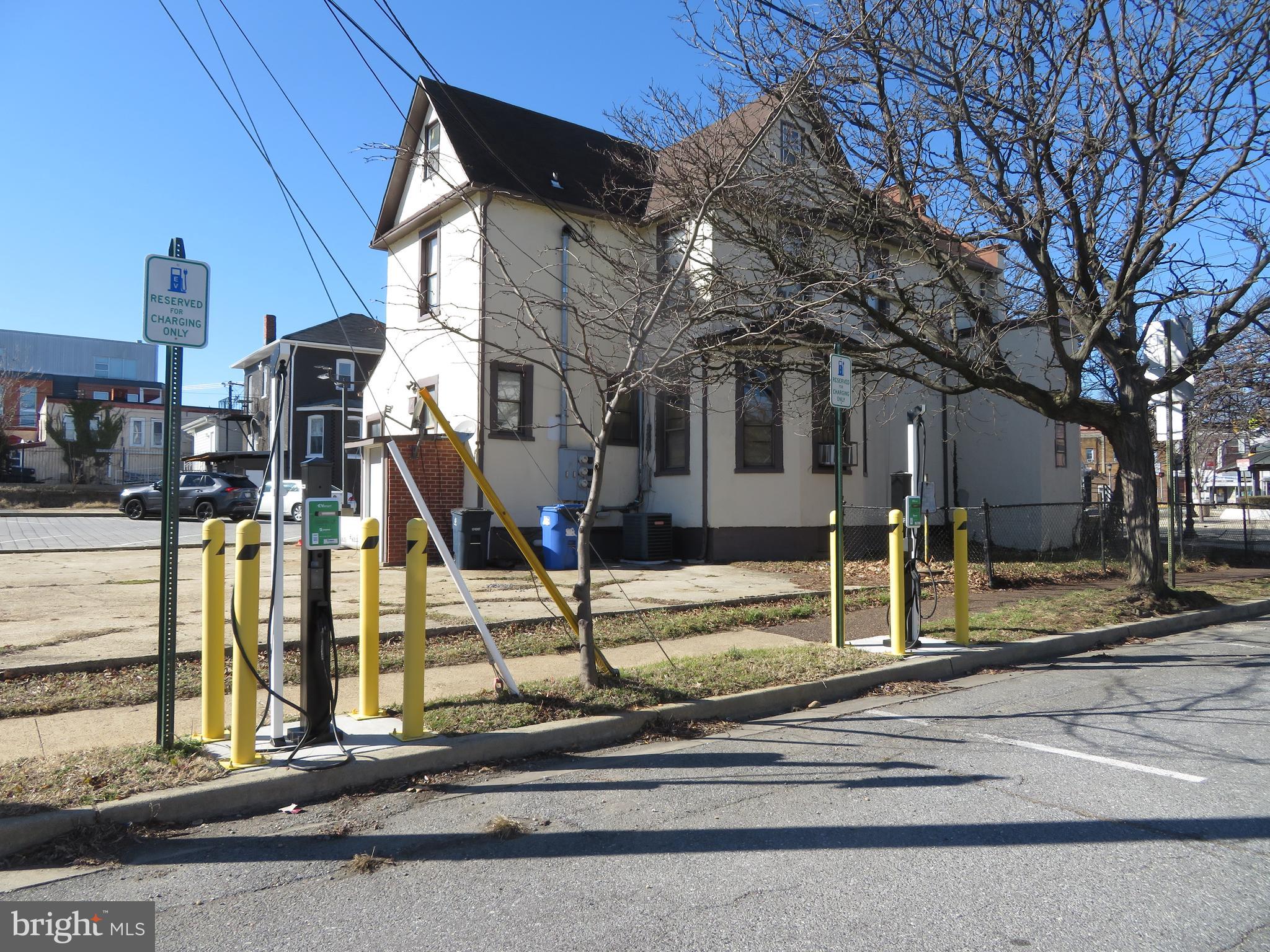 MT RAINIER- FUNKHOUSERS - Residential