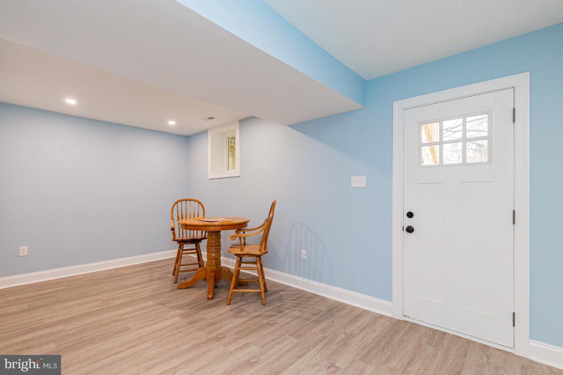 MT RAINIER- FUNKHOUSERS - Residential