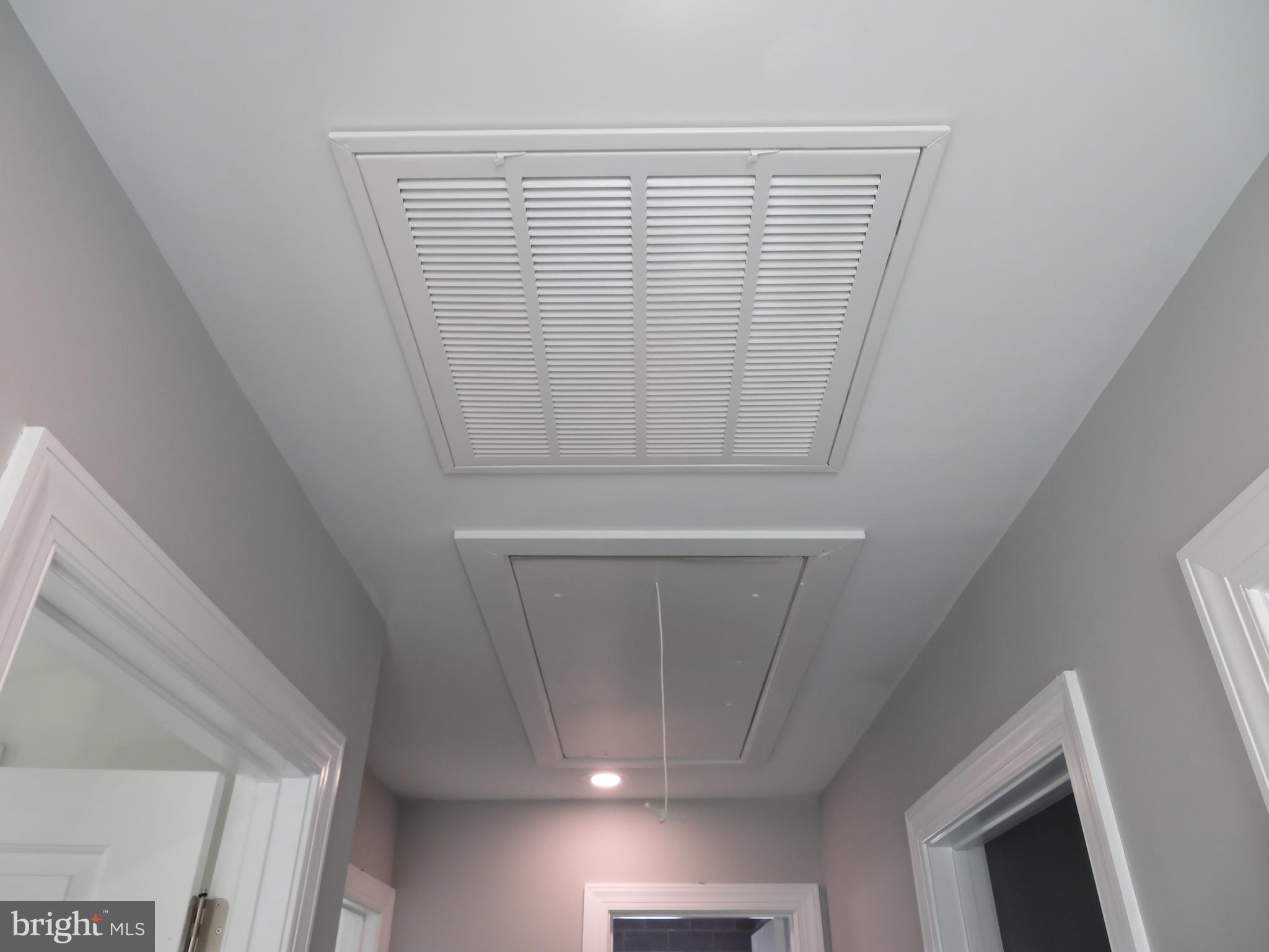 MT RAINIER- FUNKHOUSERS - Residential