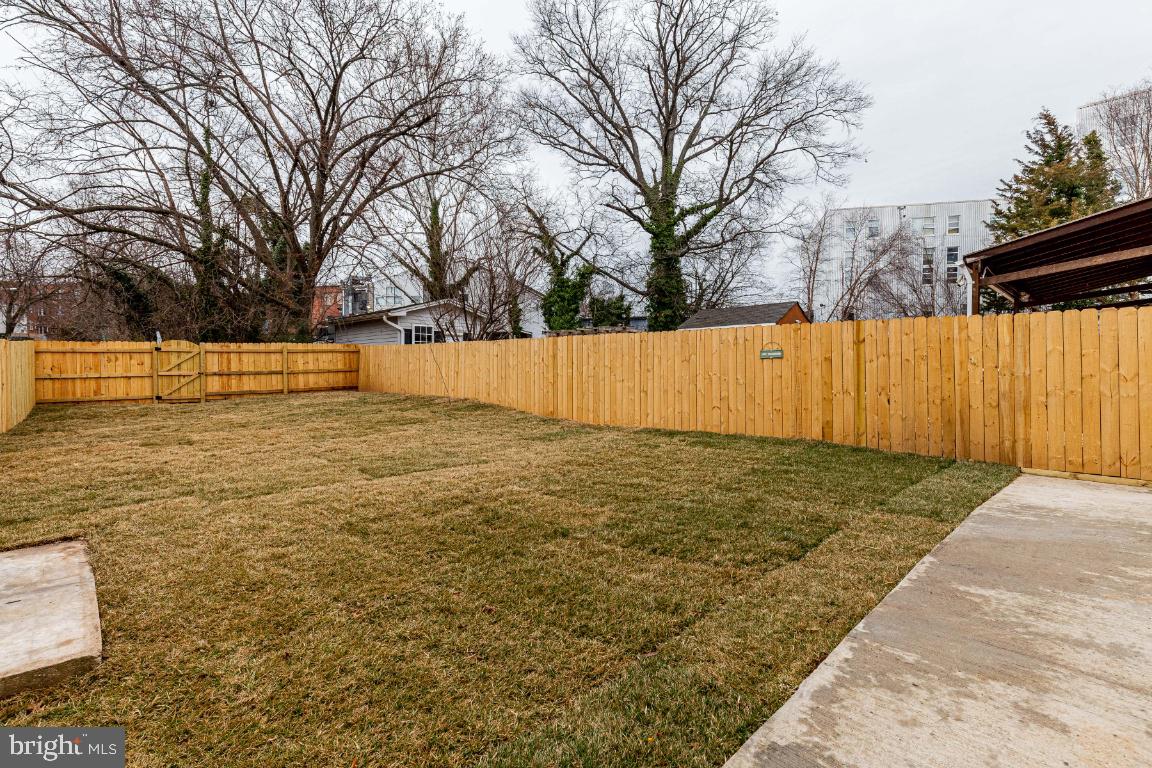 MT RAINIER- FUNKHOUSERS - Residential