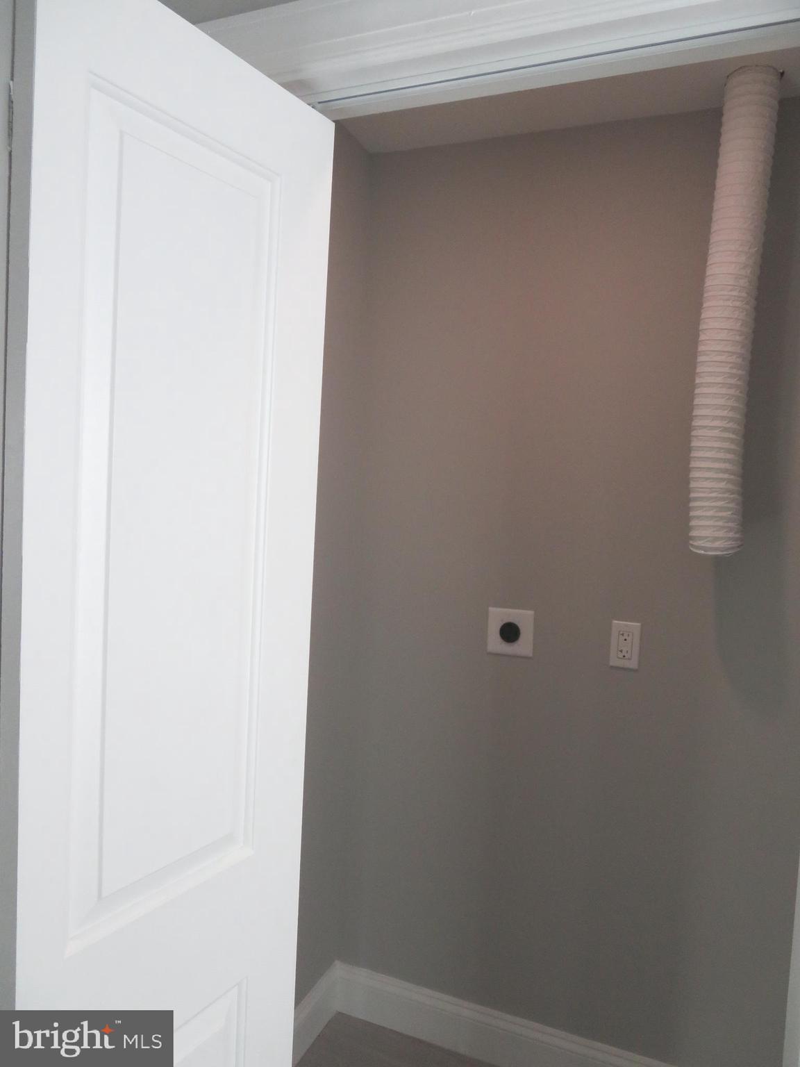 MT RAINIER- FUNKHOUSERS - Residential