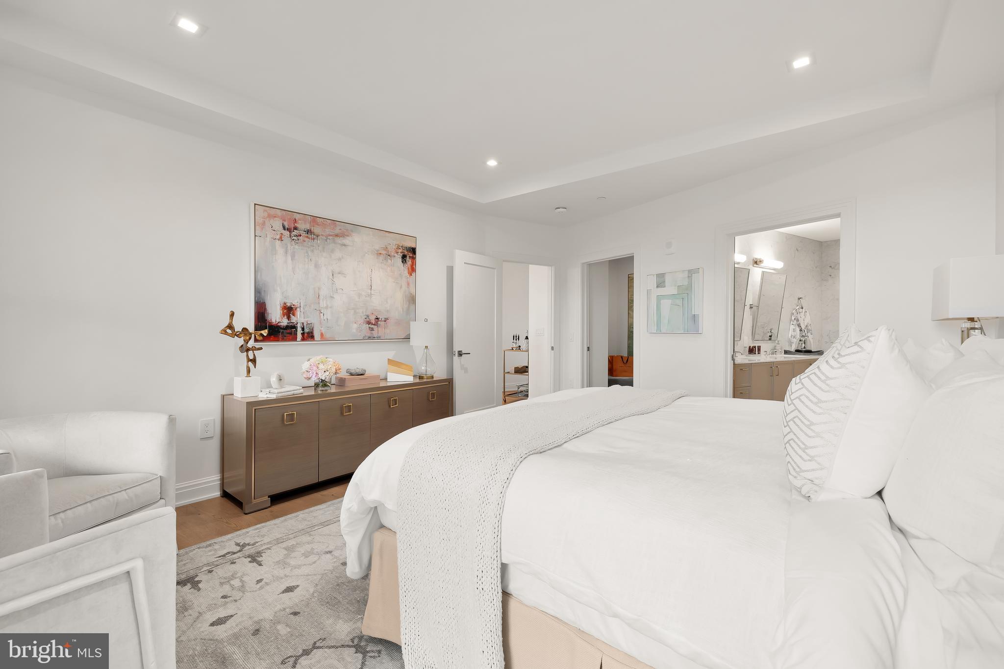 CHEVY CHASE - Residential