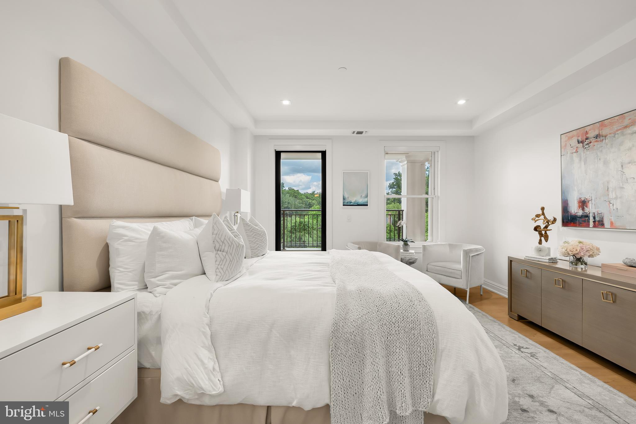 CHEVY CHASE - Residential