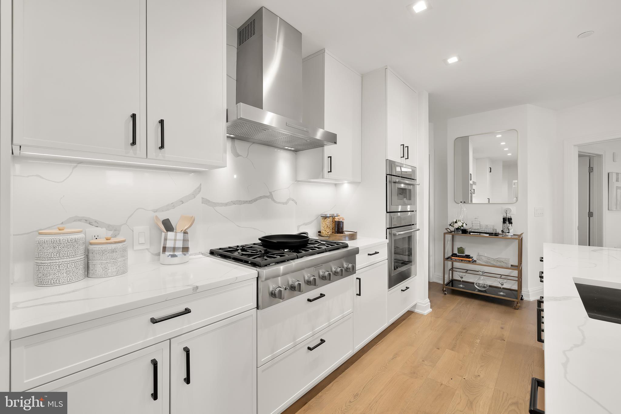 CHEVY CHASE - Residential