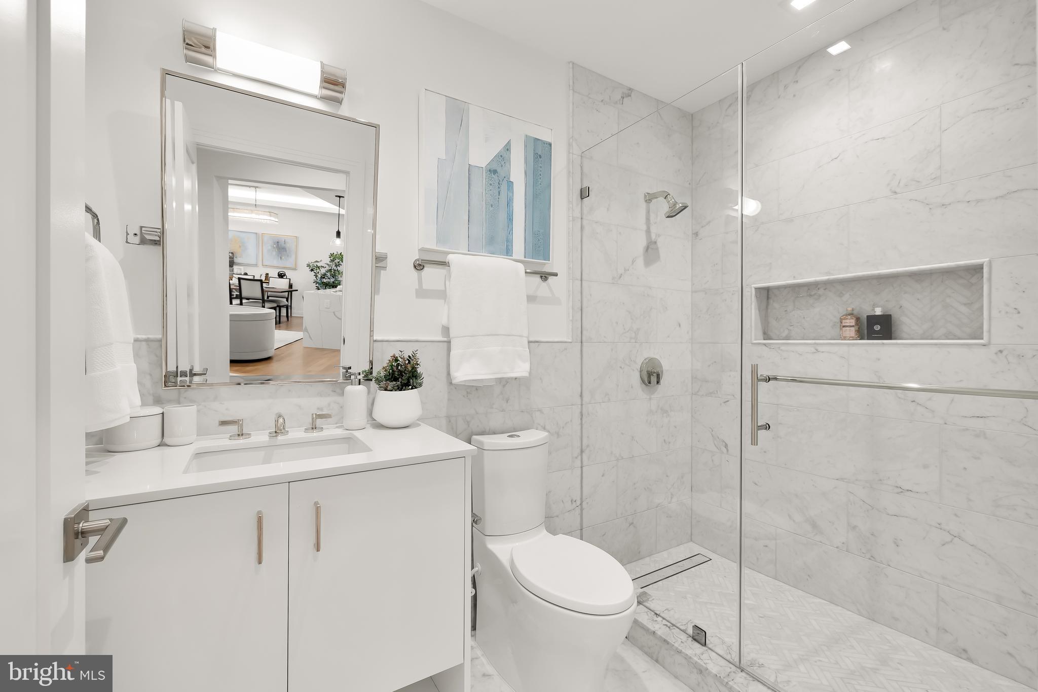 CHEVY CHASE - Residential