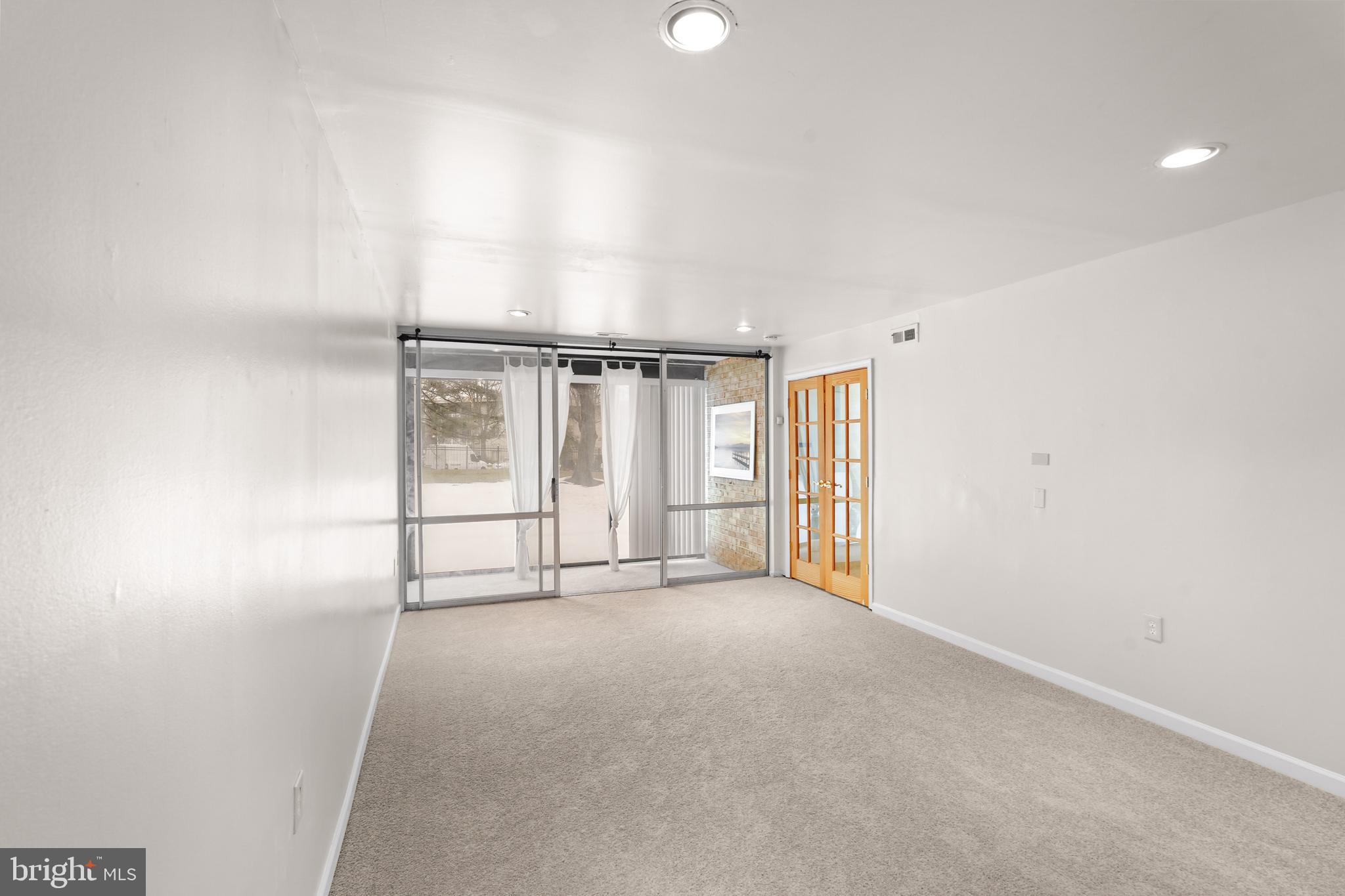 GREENBELT - Residential