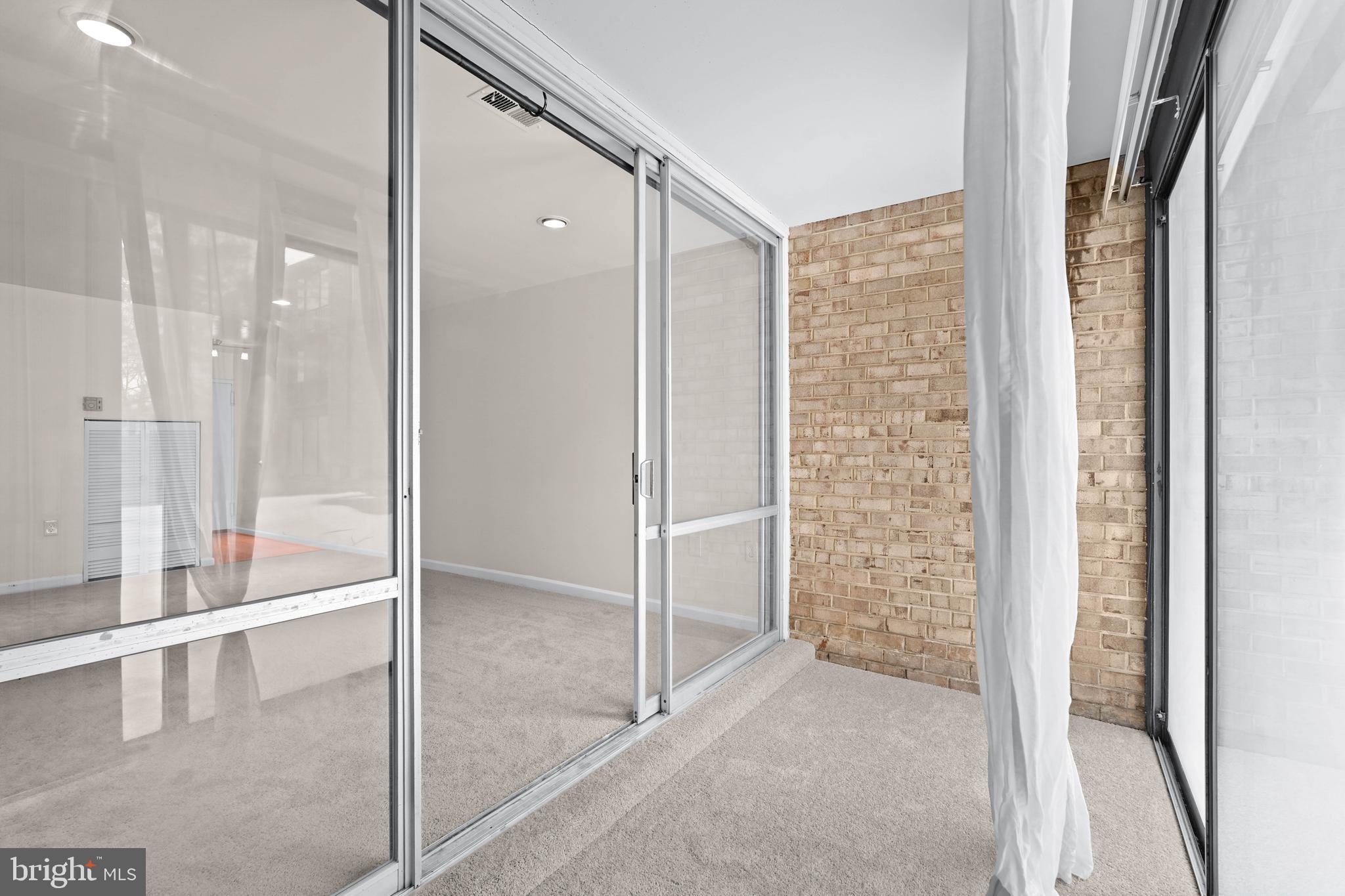 GREENBELT - Residential