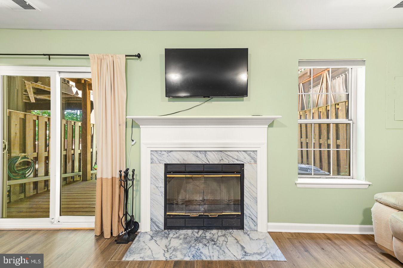 SOUTHERN OAKS - Residential