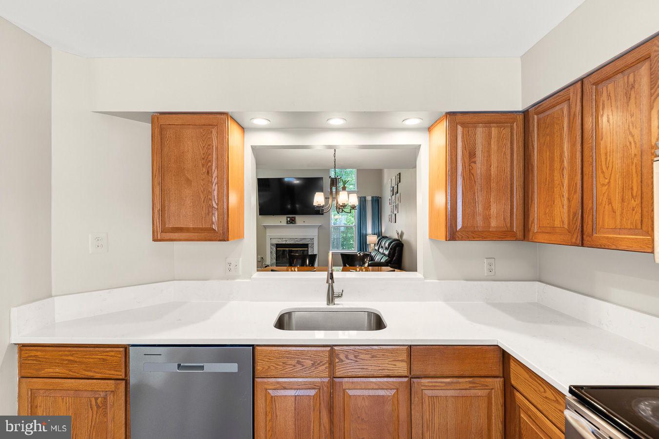 SOUTHERN OAKS - Residential