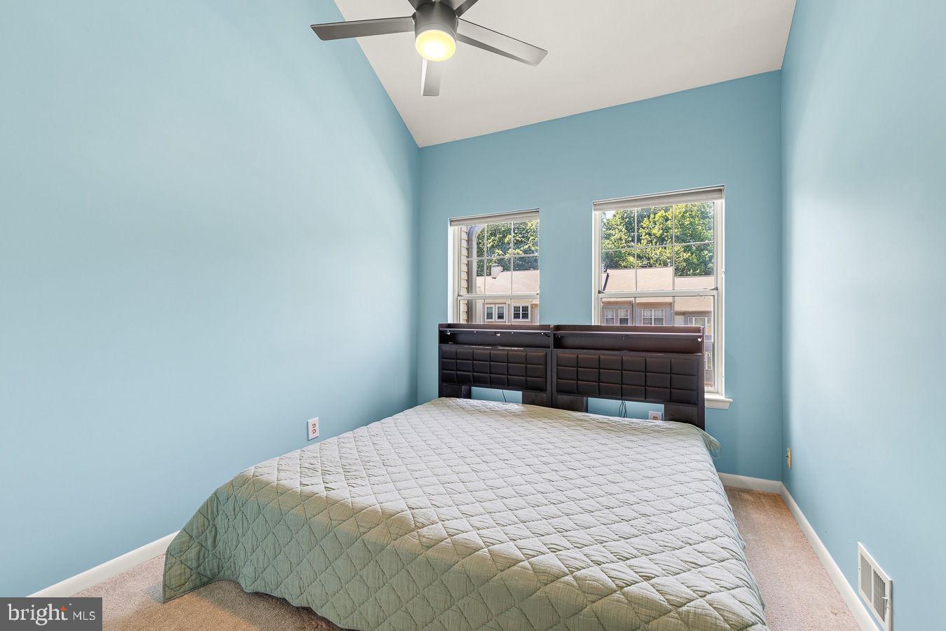 SOUTHERN OAKS - Residential