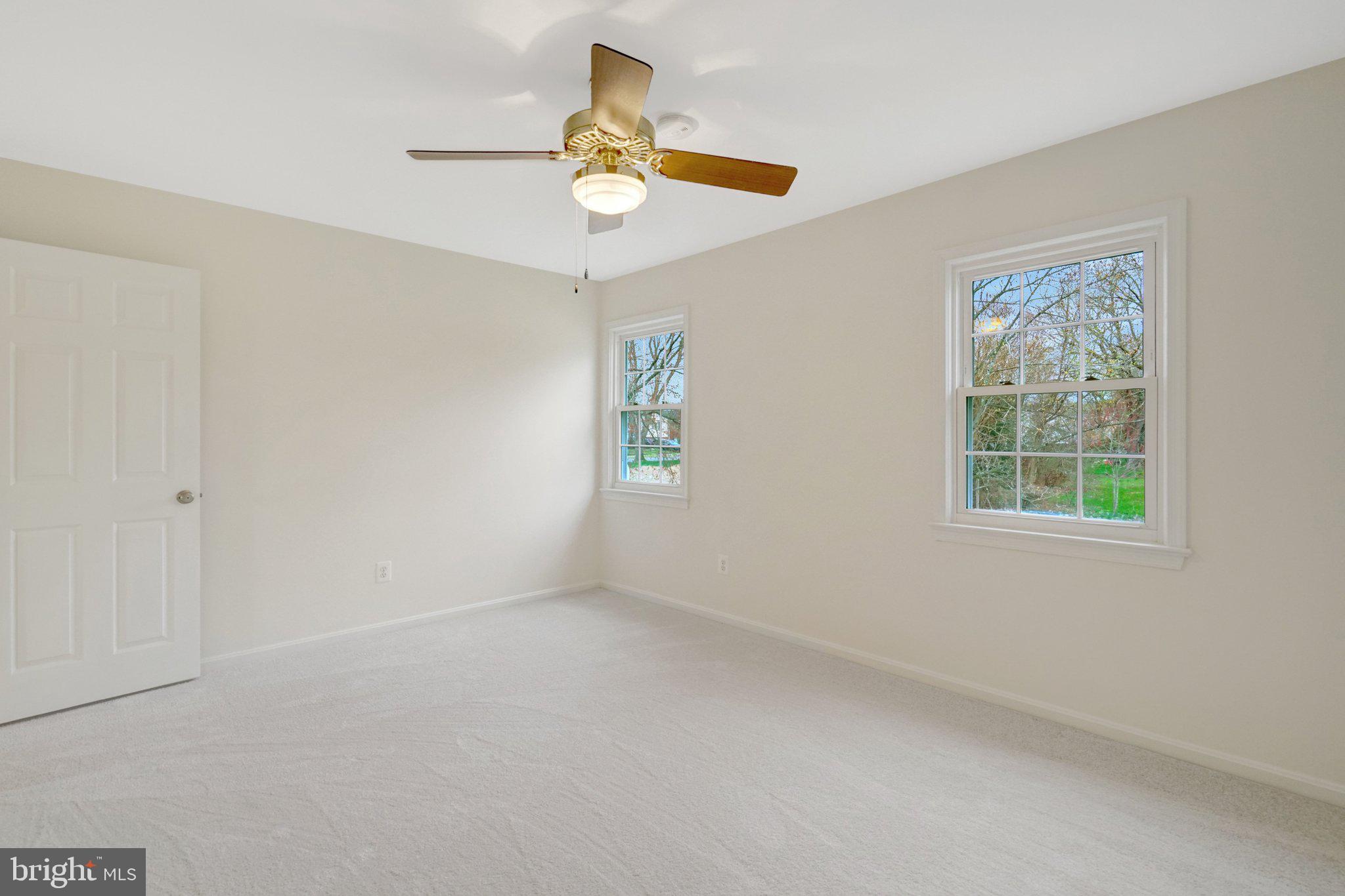 HAYFIELD FARM - Residential