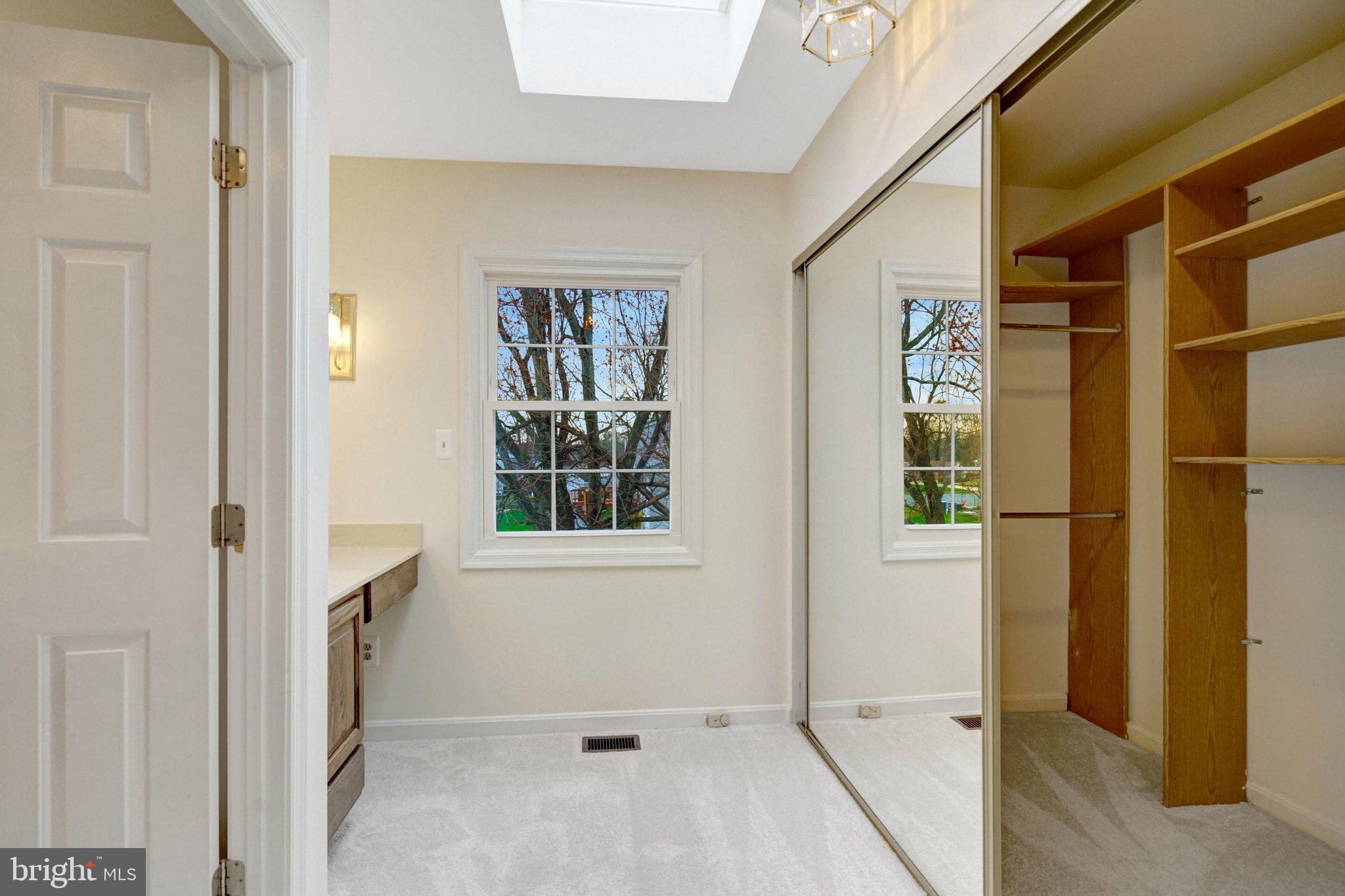 HAYFIELD FARM - Residential