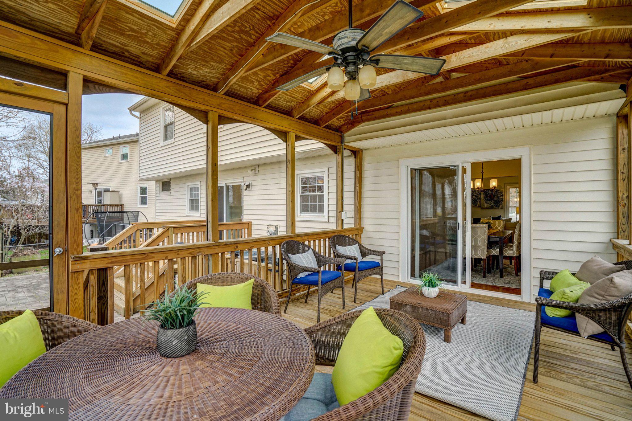 HAYFIELD FARM - Residential