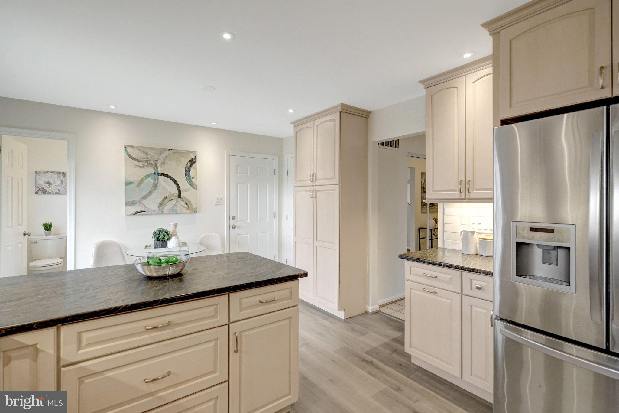 HAYFIELD FARM - Residential