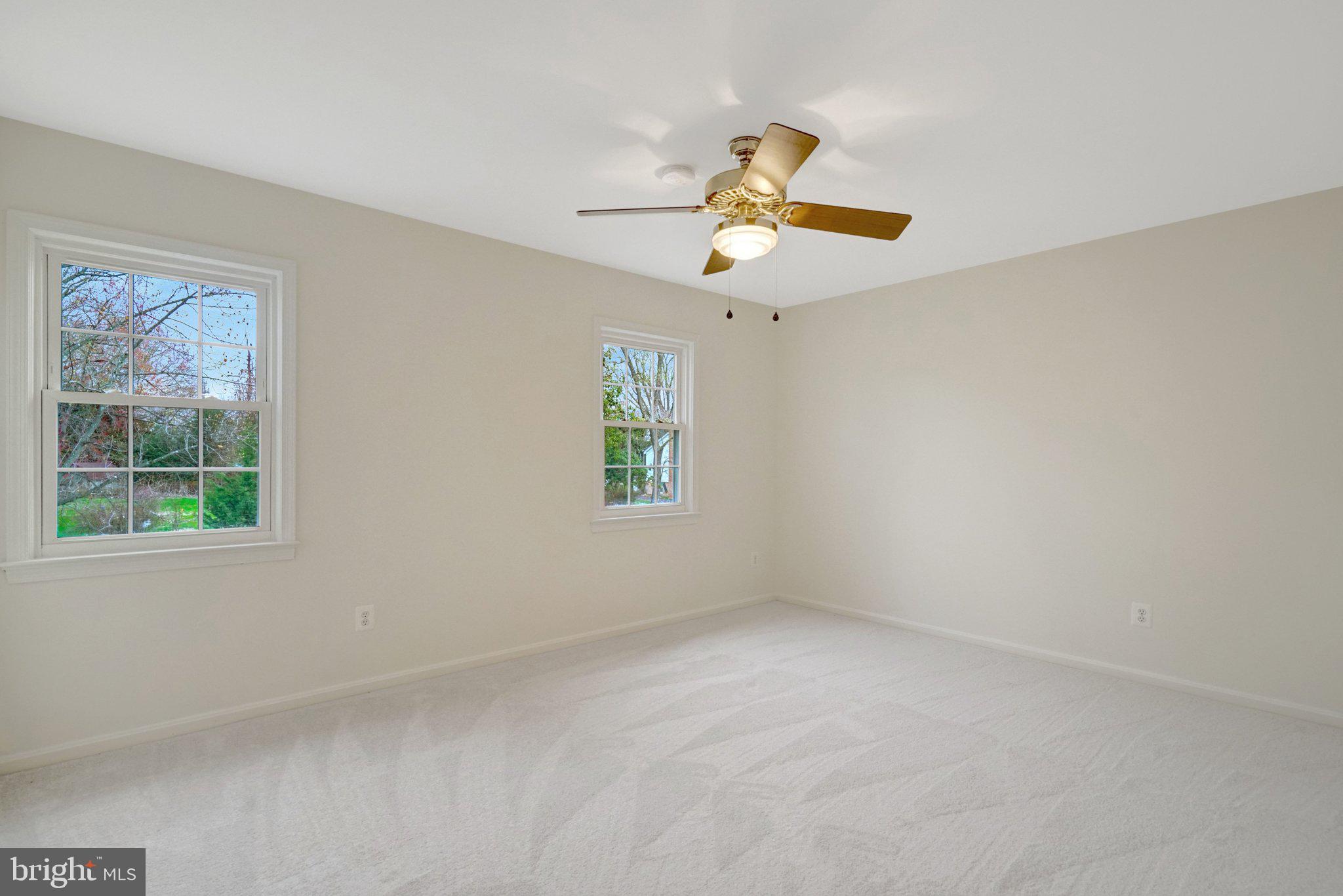 HAYFIELD FARM - Residential