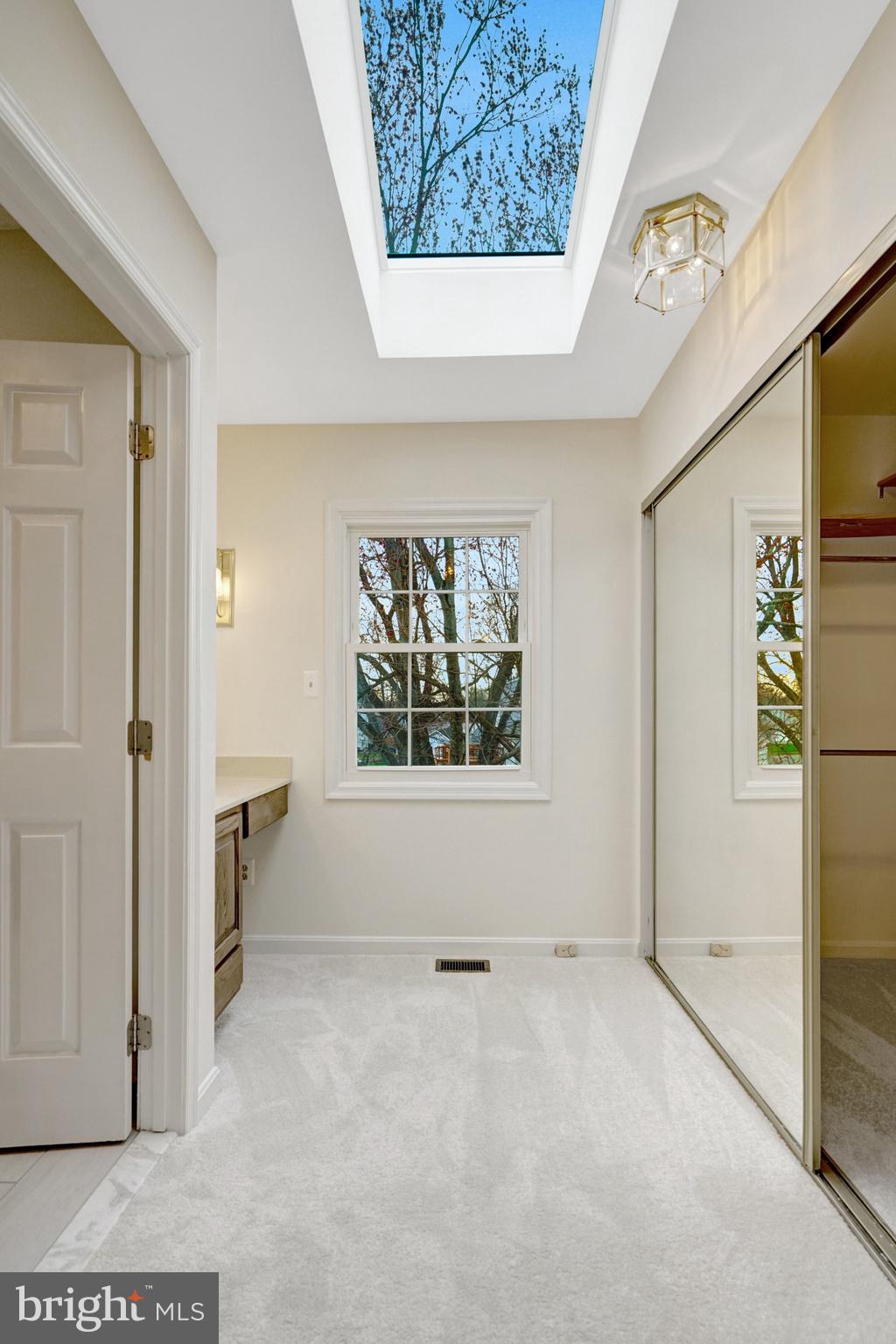 HAYFIELD FARM - Residential