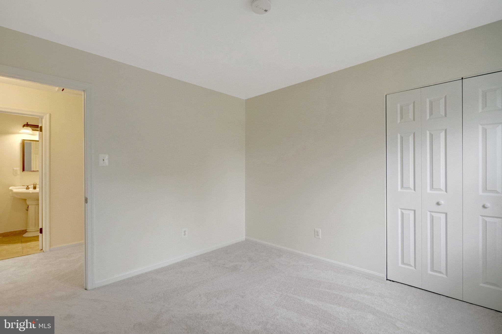 HAYFIELD FARM - Residential