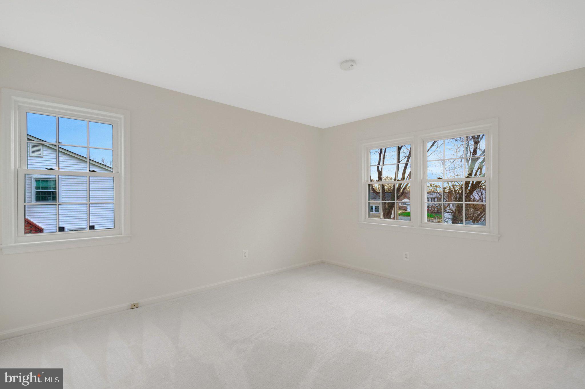 HAYFIELD FARM - Residential