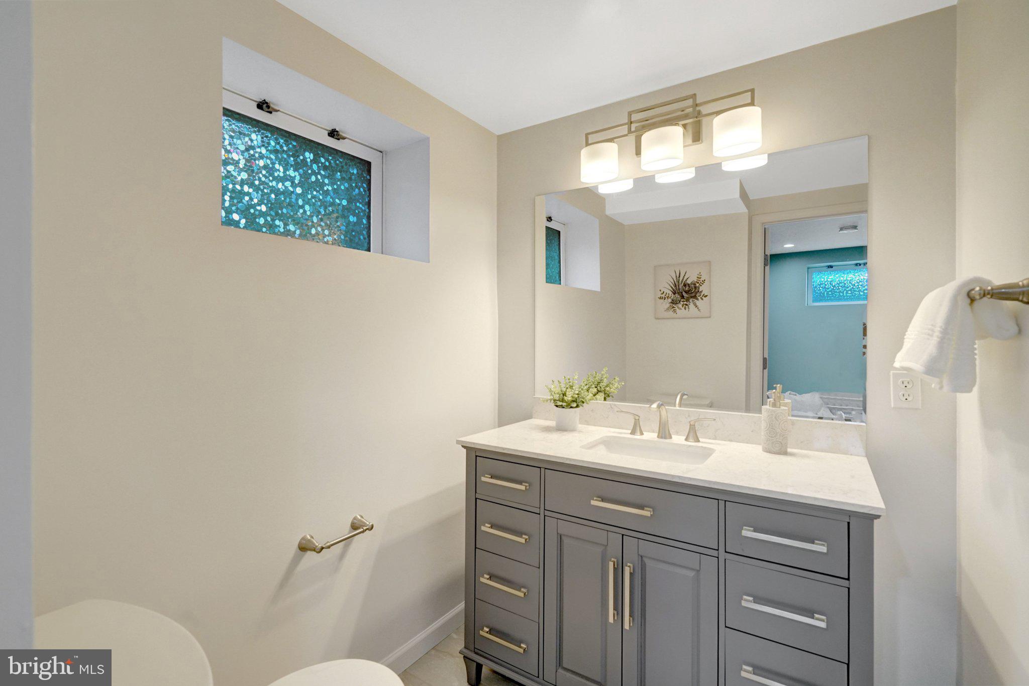 HAYFIELD FARM - Residential