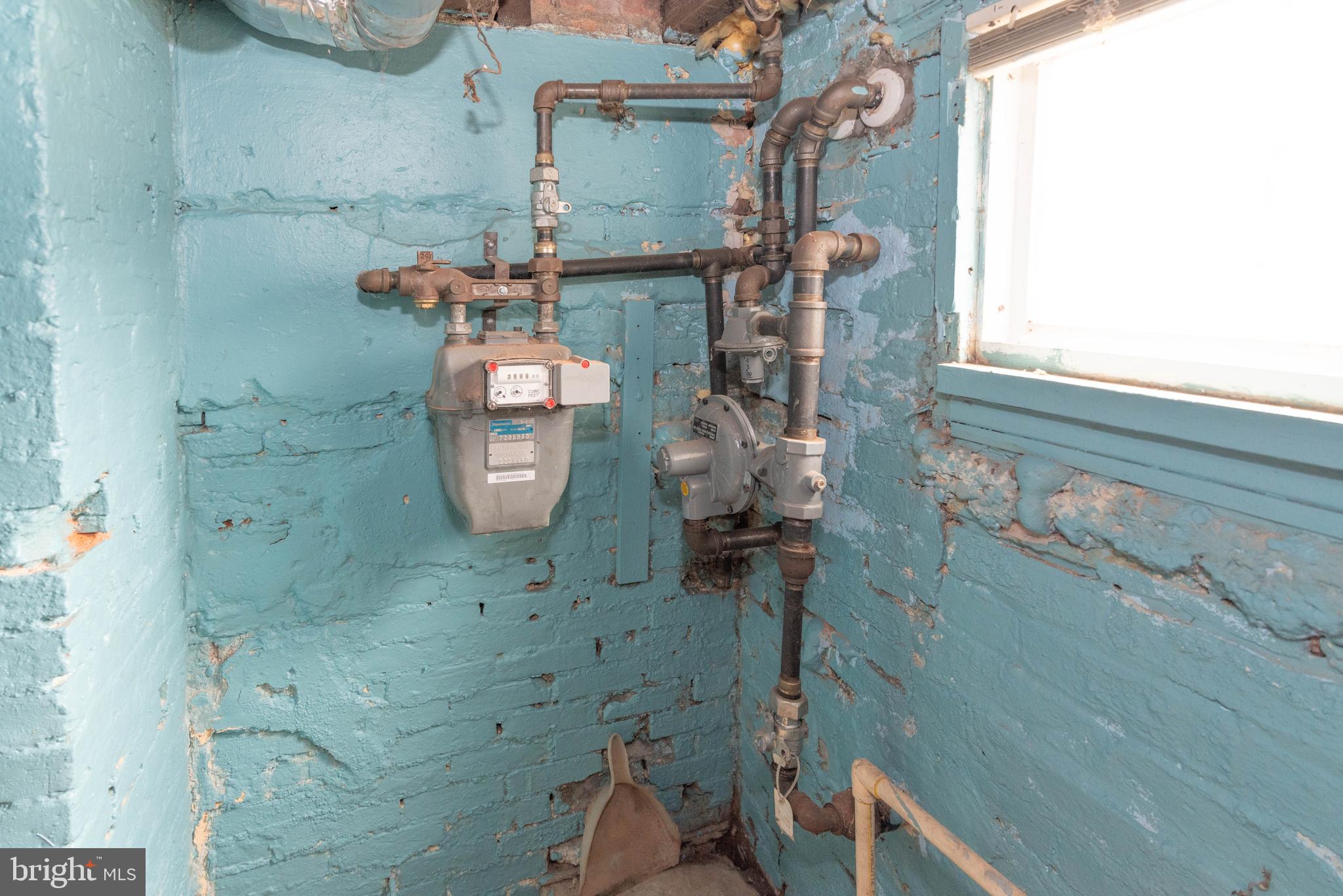 HOLLINS MARKET - Residential