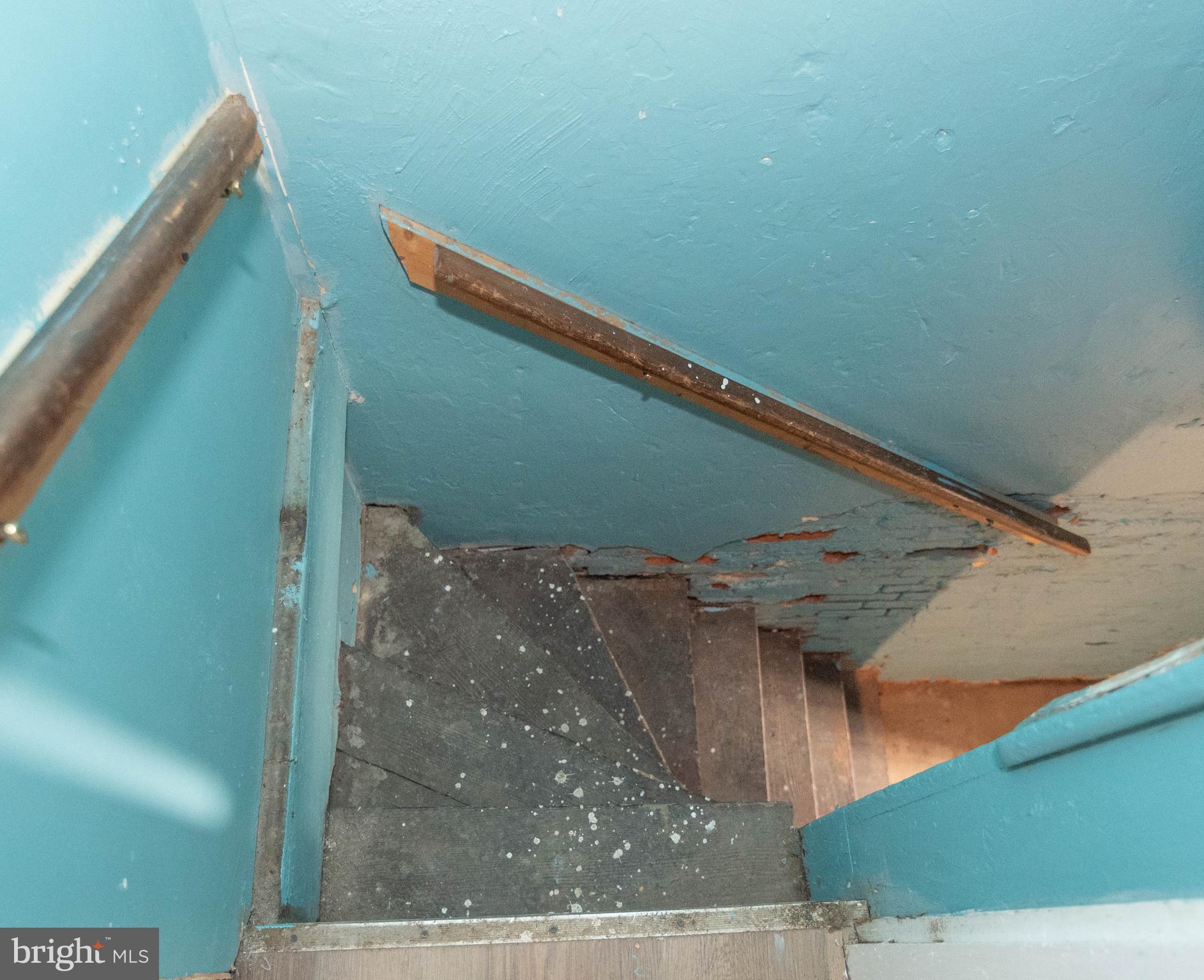 HOLLINS MARKET - Residential