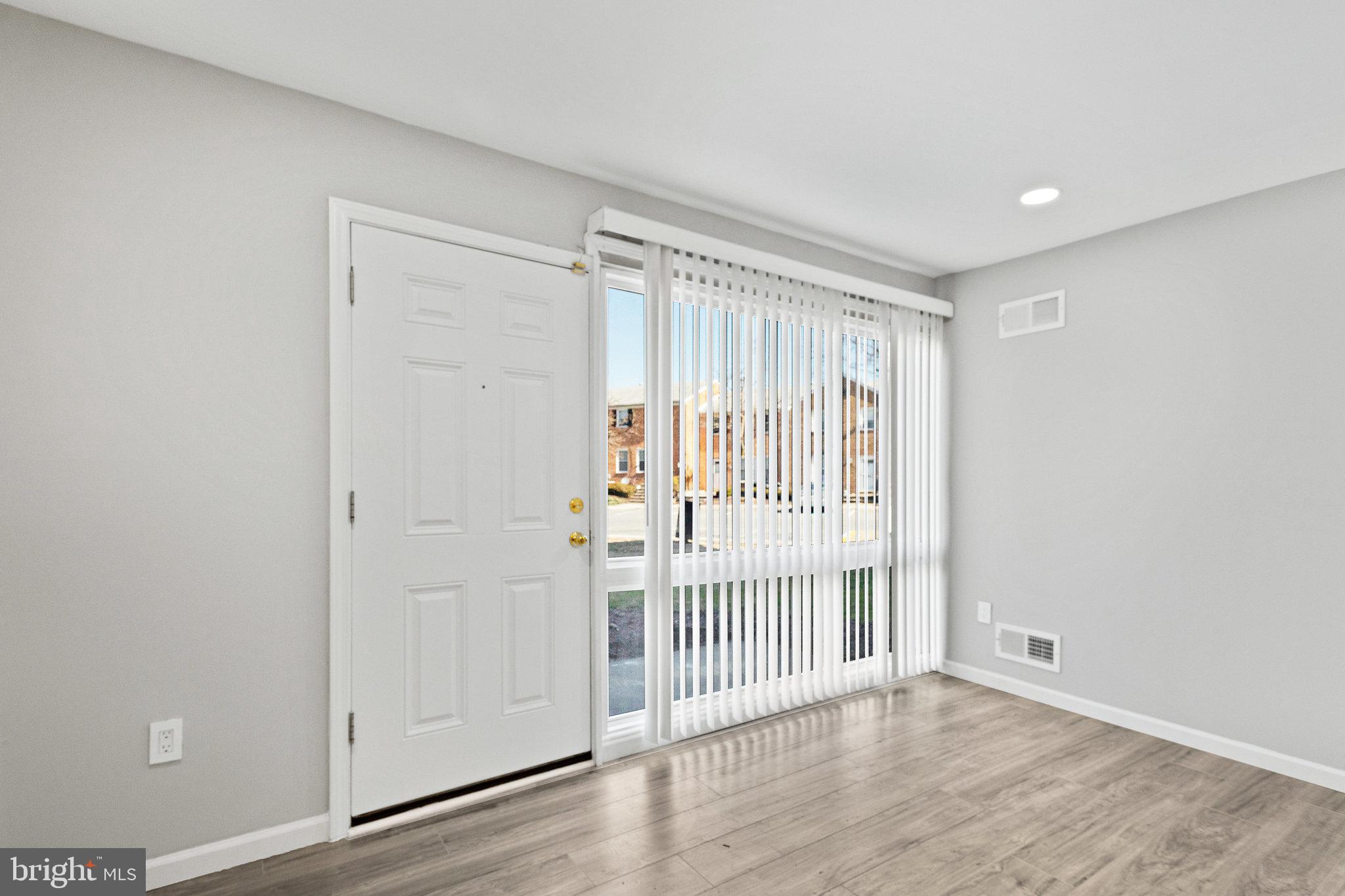 OLD TOWNE VILLAGE CONDOMINIUMS - Residential