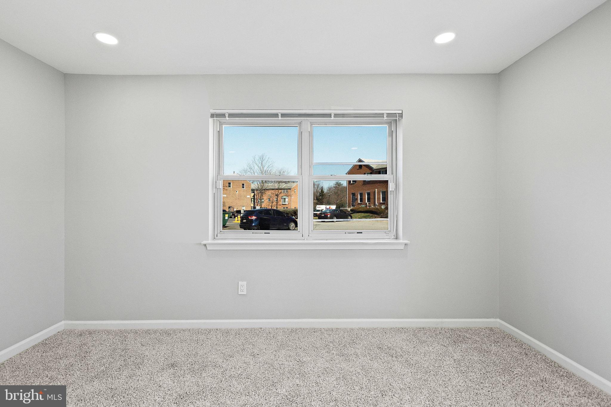 OLD TOWNE VILLAGE CONDOMINIUMS - Residential