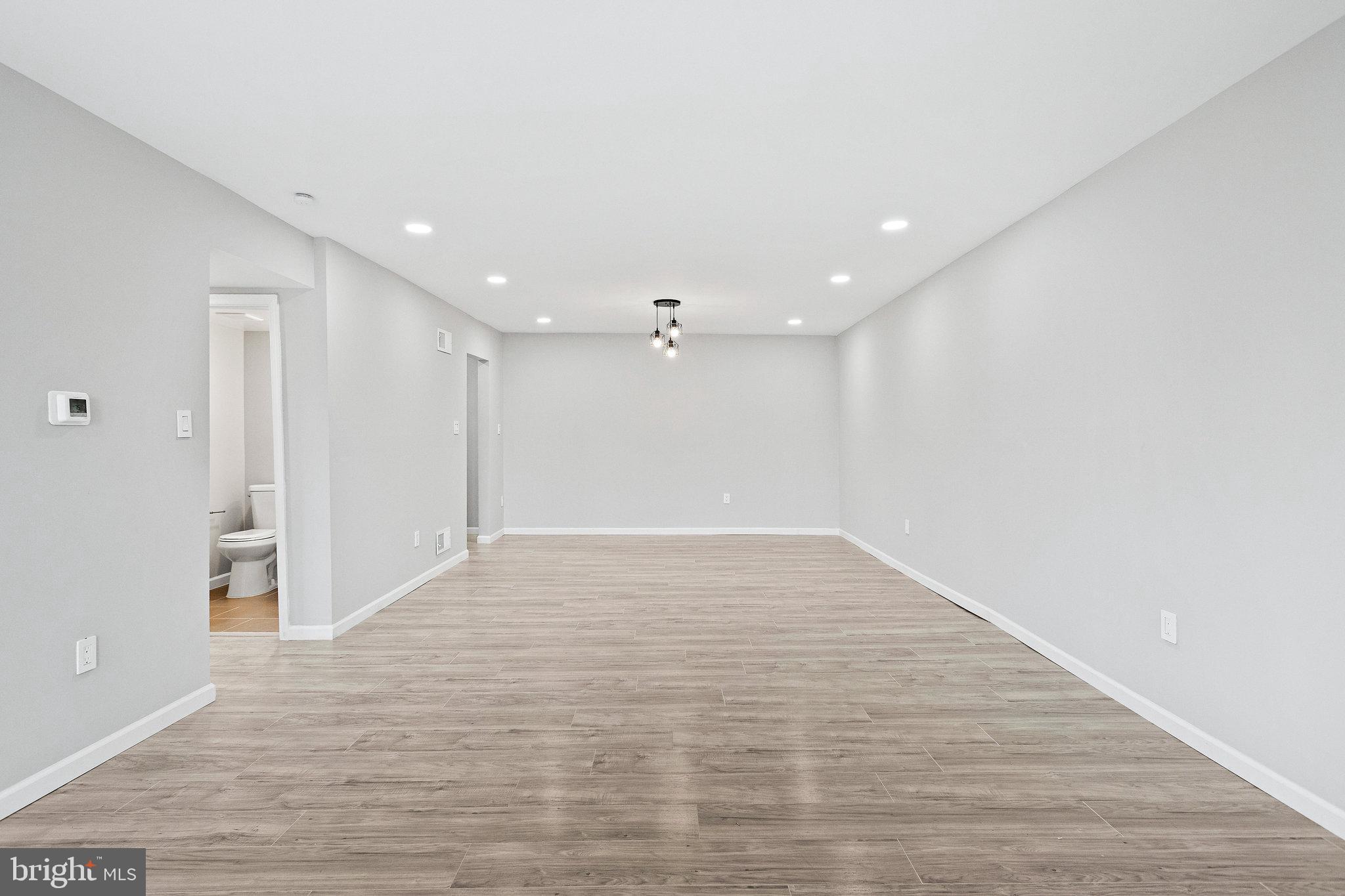 OLD TOWNE VILLAGE CONDOMINIUMS - Residential