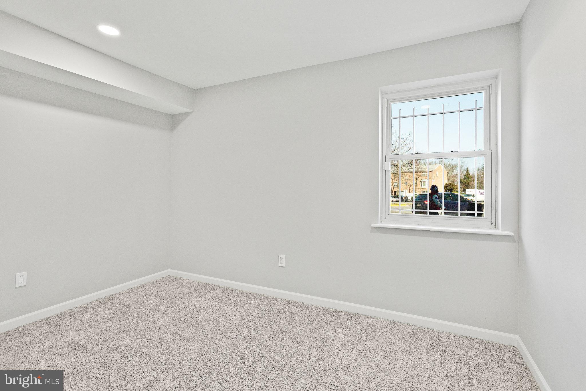 OLD TOWNE VILLAGE CONDOMINIUMS - Residential