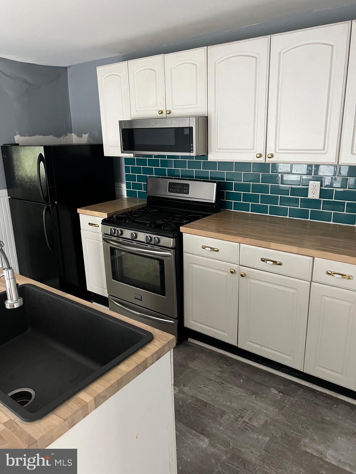 HAMPDEN HISTORIC DISTRICT - Residential