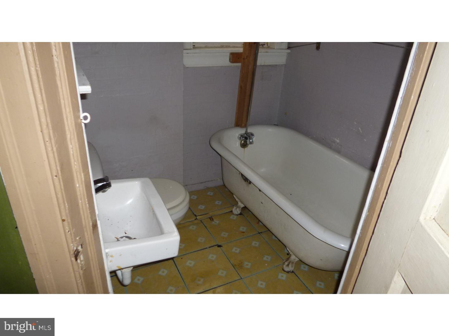 MAYFAIR (EAST) - Residential