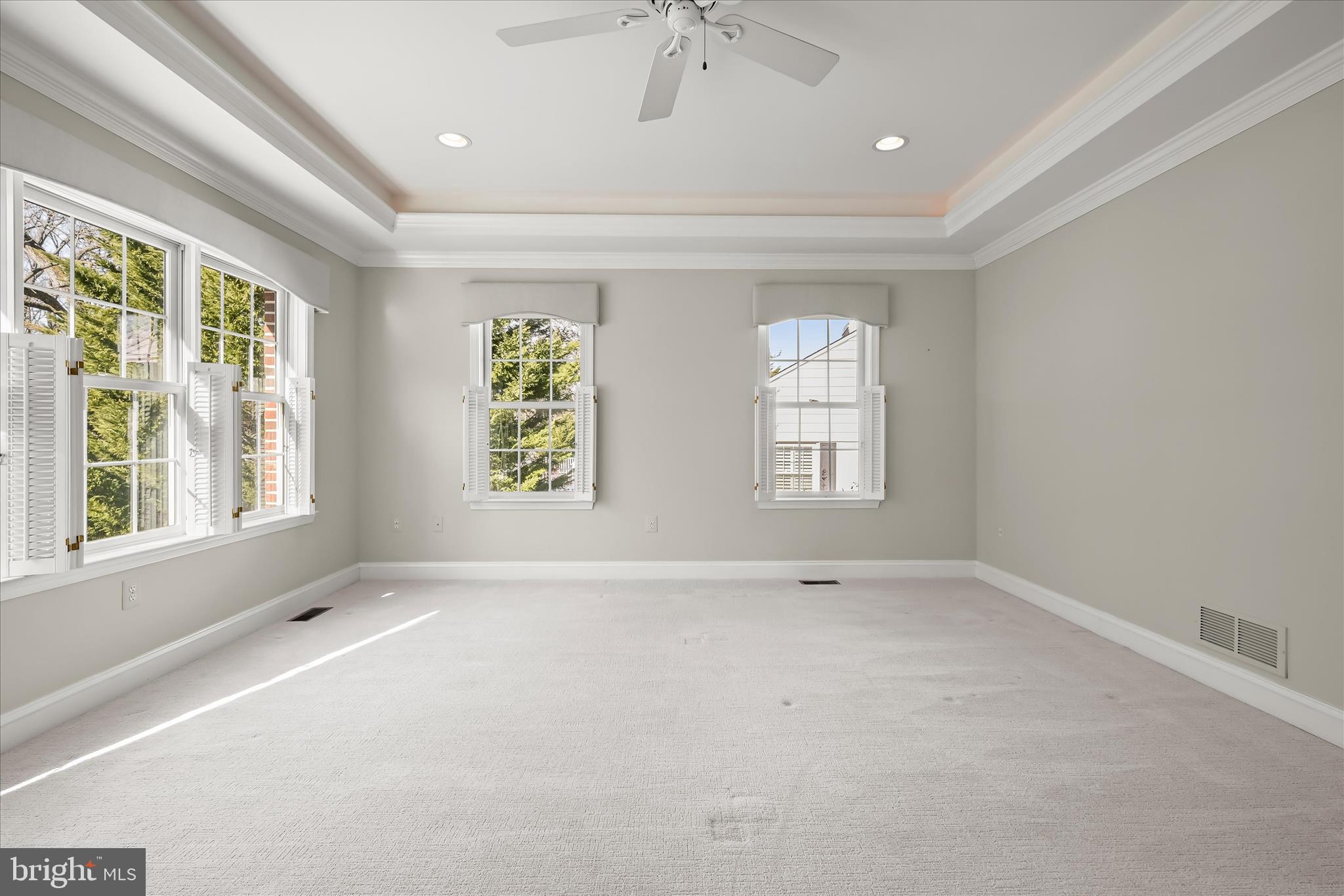 HAMPTON GARTH - Residential