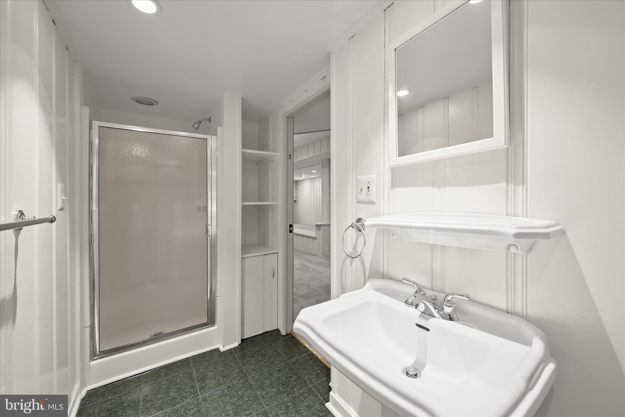 HAMPTON GARTH - Residential