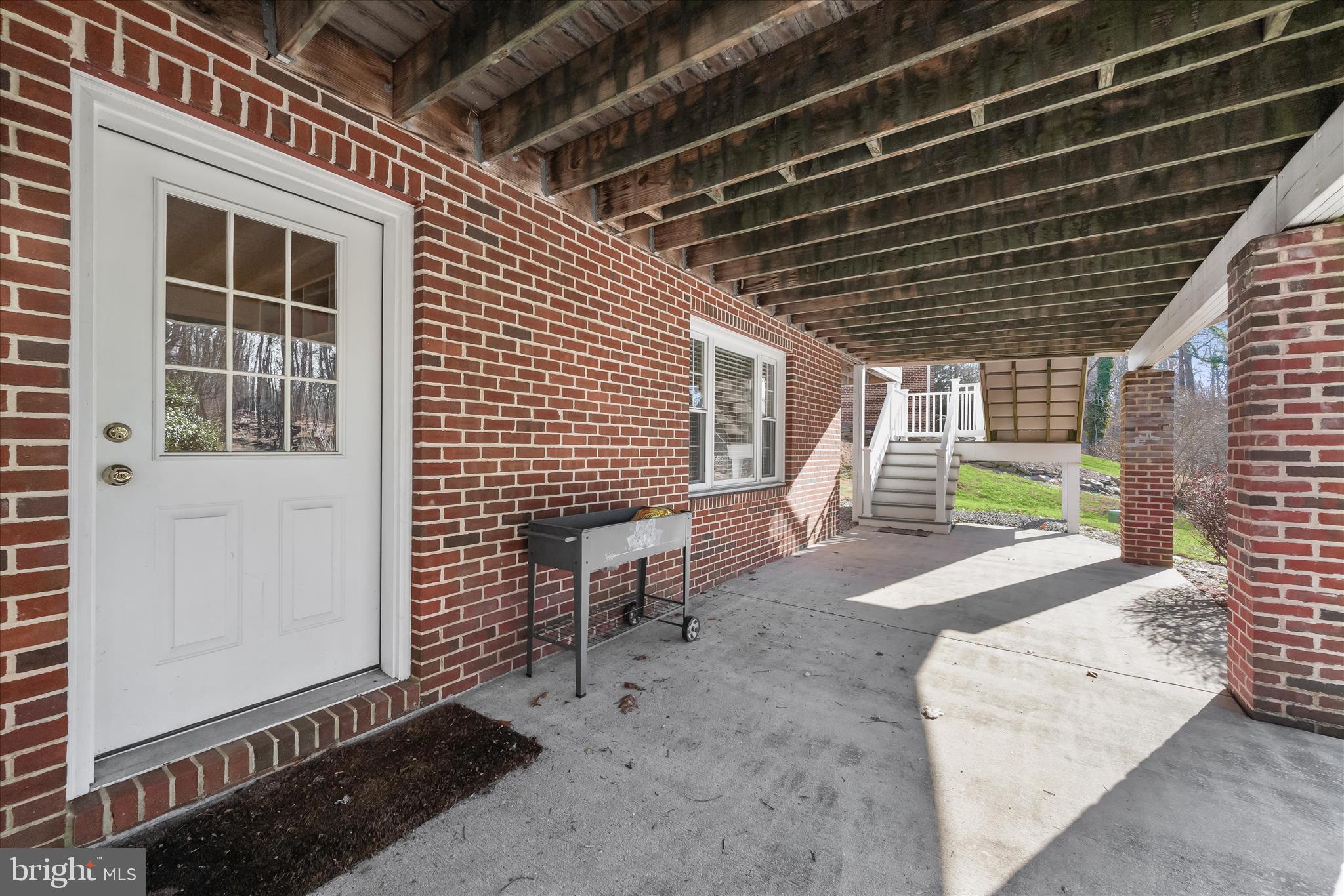 HAMPTON GARTH - Residential