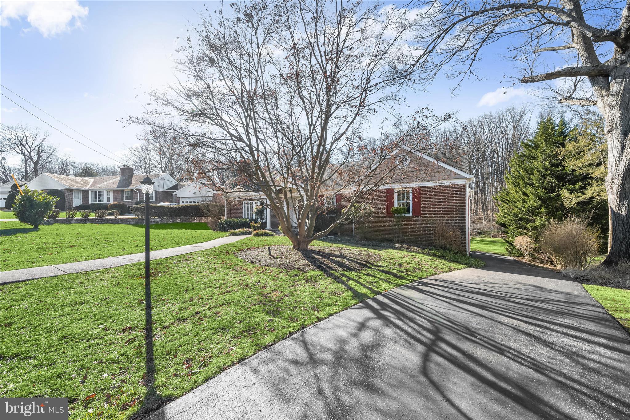 HAMPTON GARTH - Residential