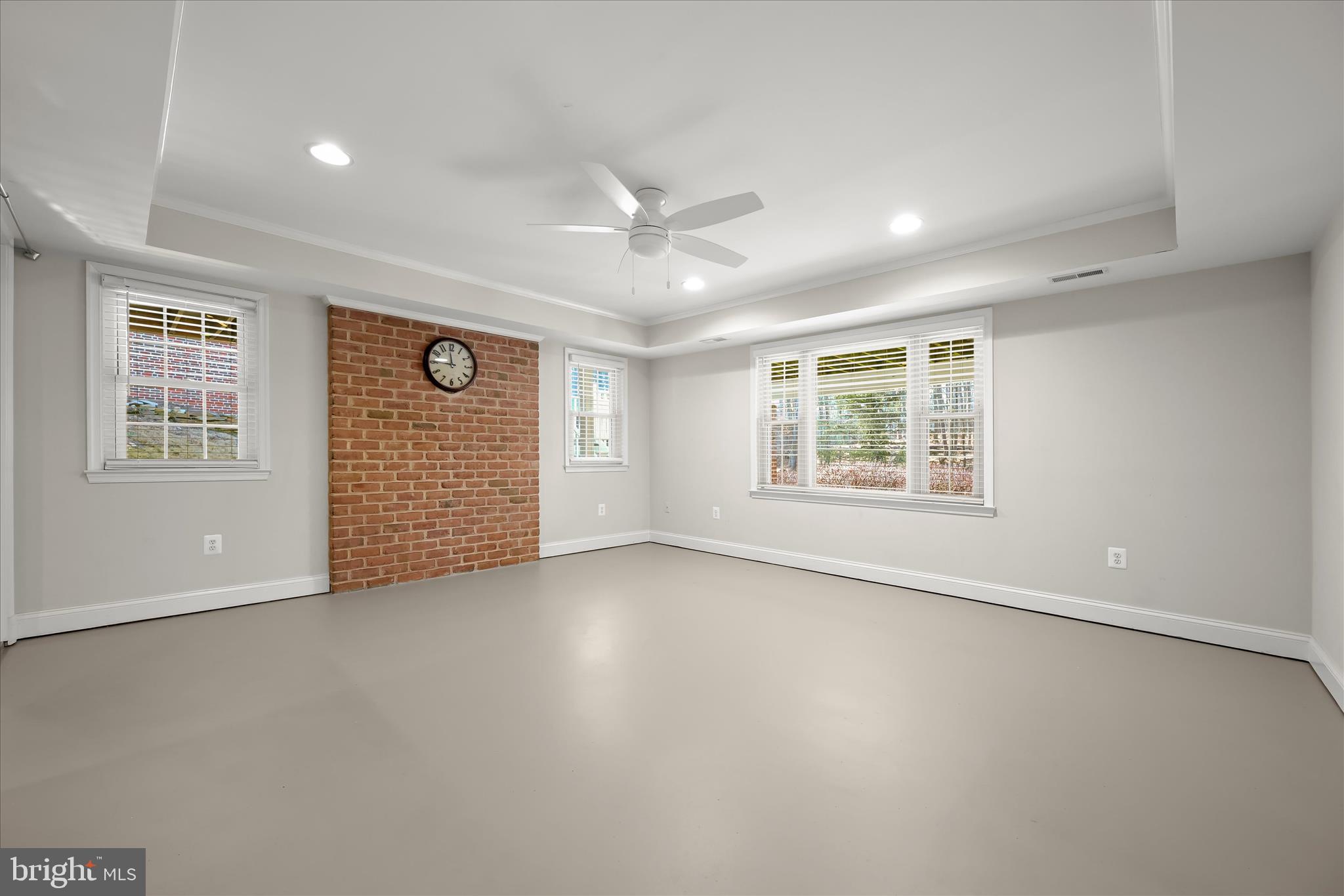 HAMPTON GARTH - Residential