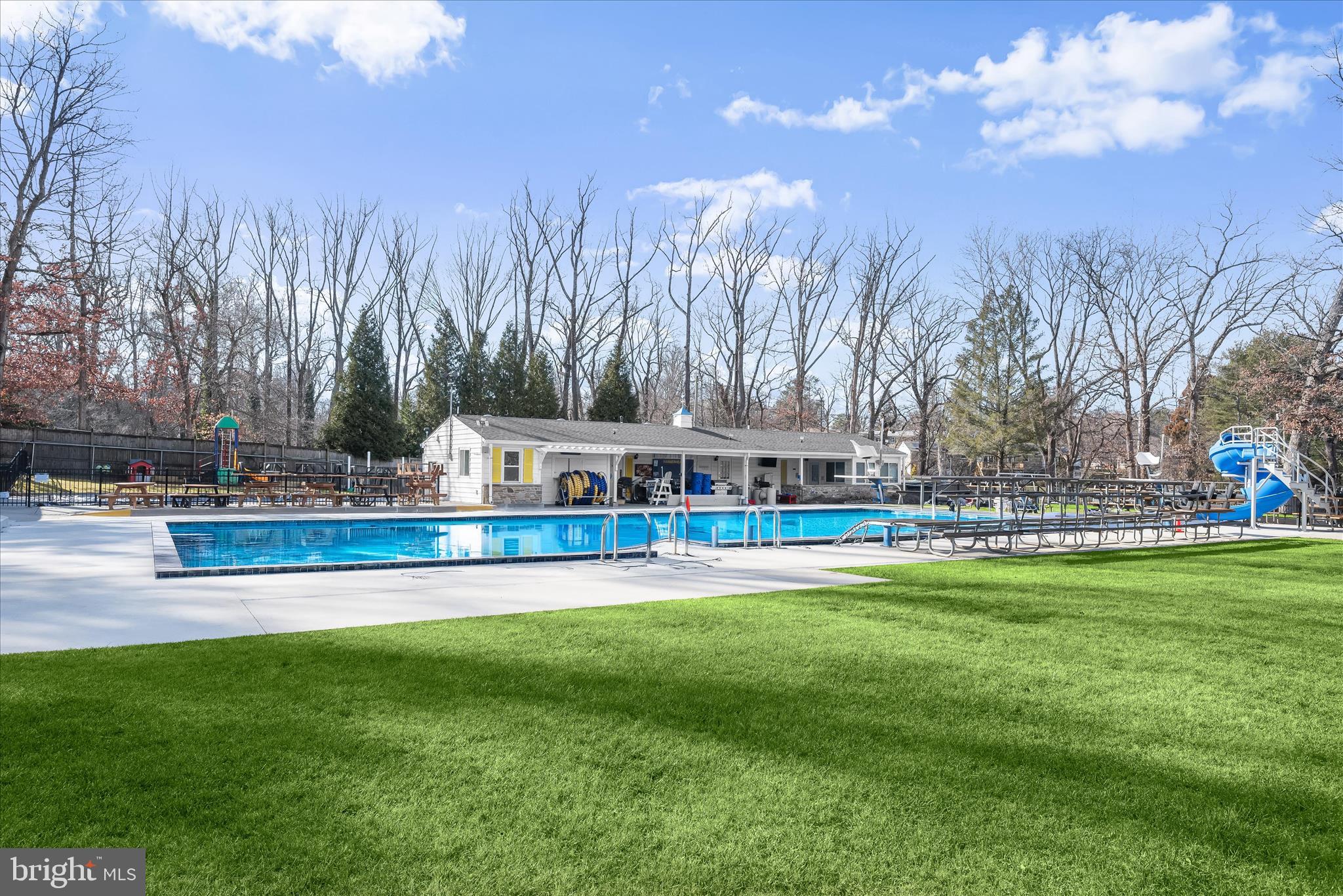 HAMPTON GARTH - Residential