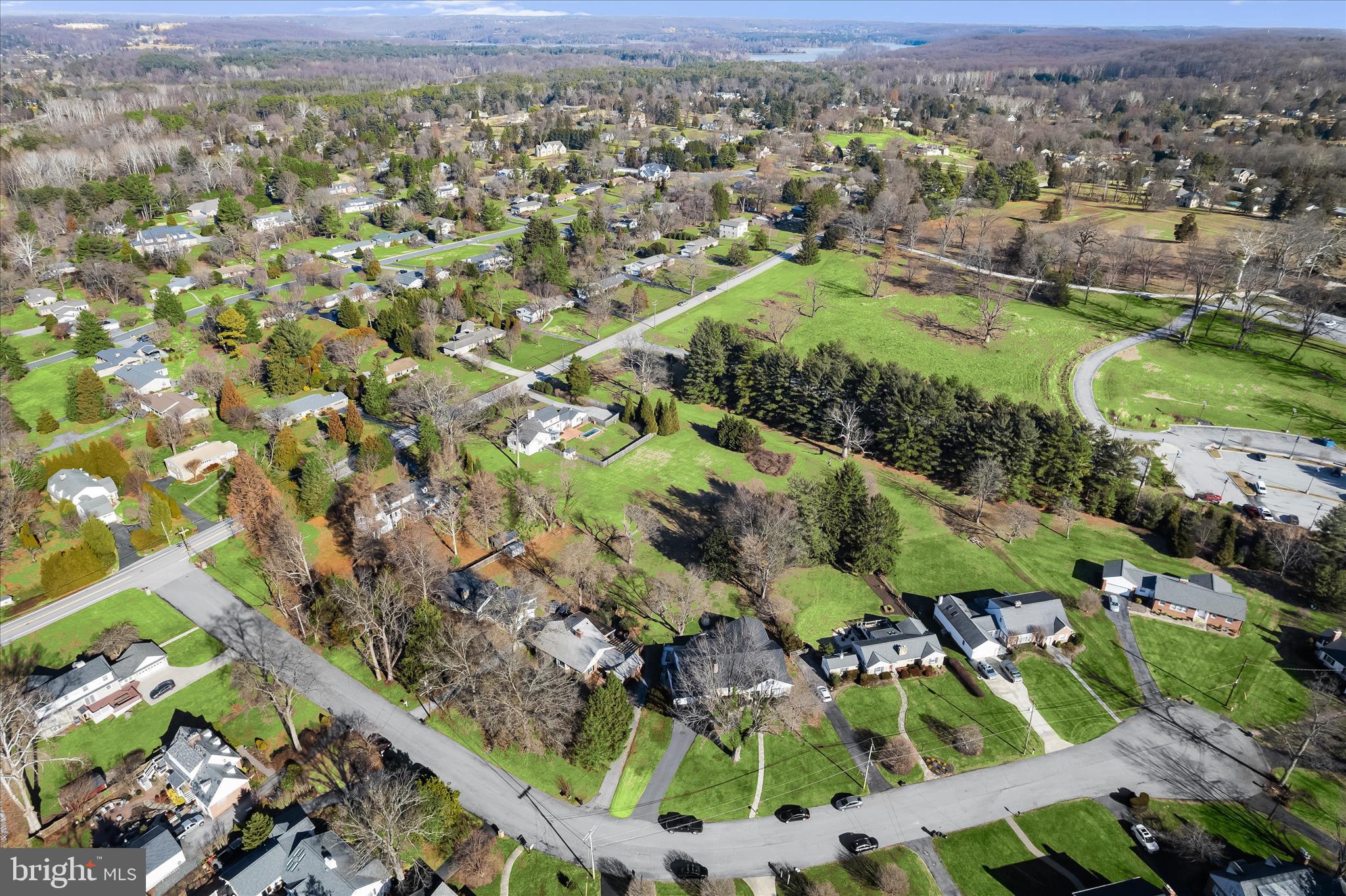 HAMPTON GARTH - Residential