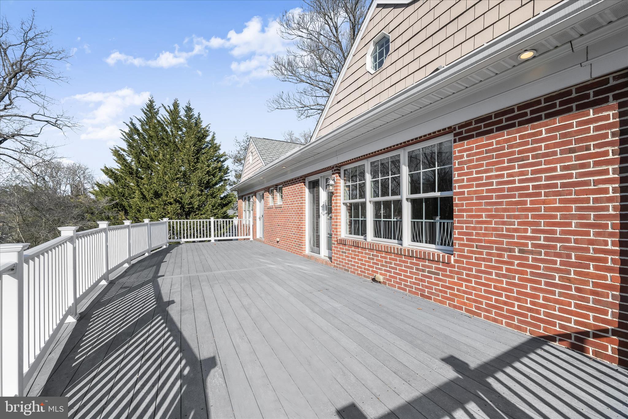 HAMPTON GARTH - Residential