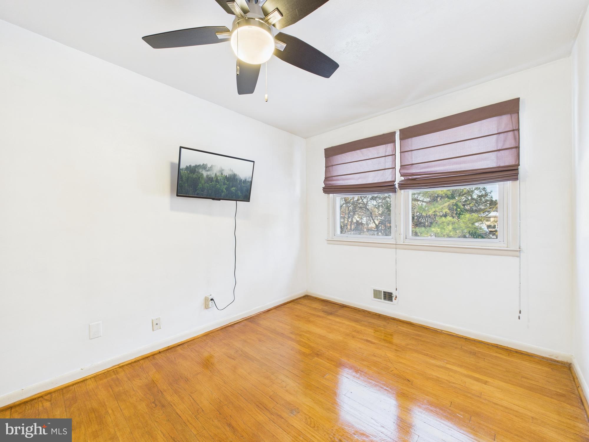 MILFORD GARDENS - Residential