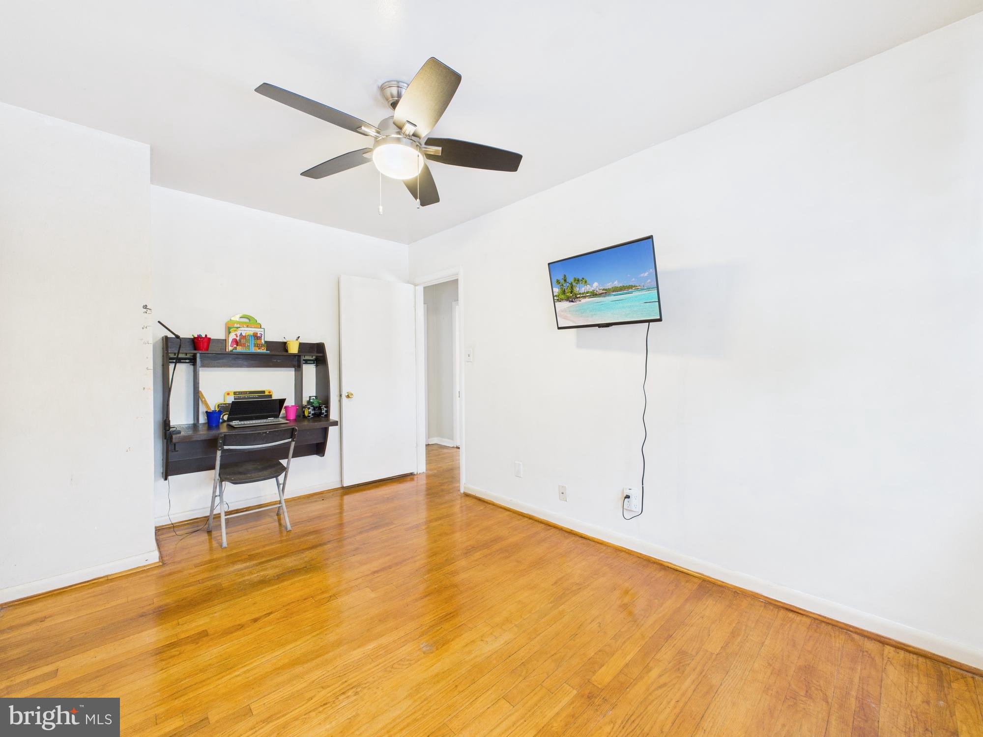 MILFORD GARDENS - Residential