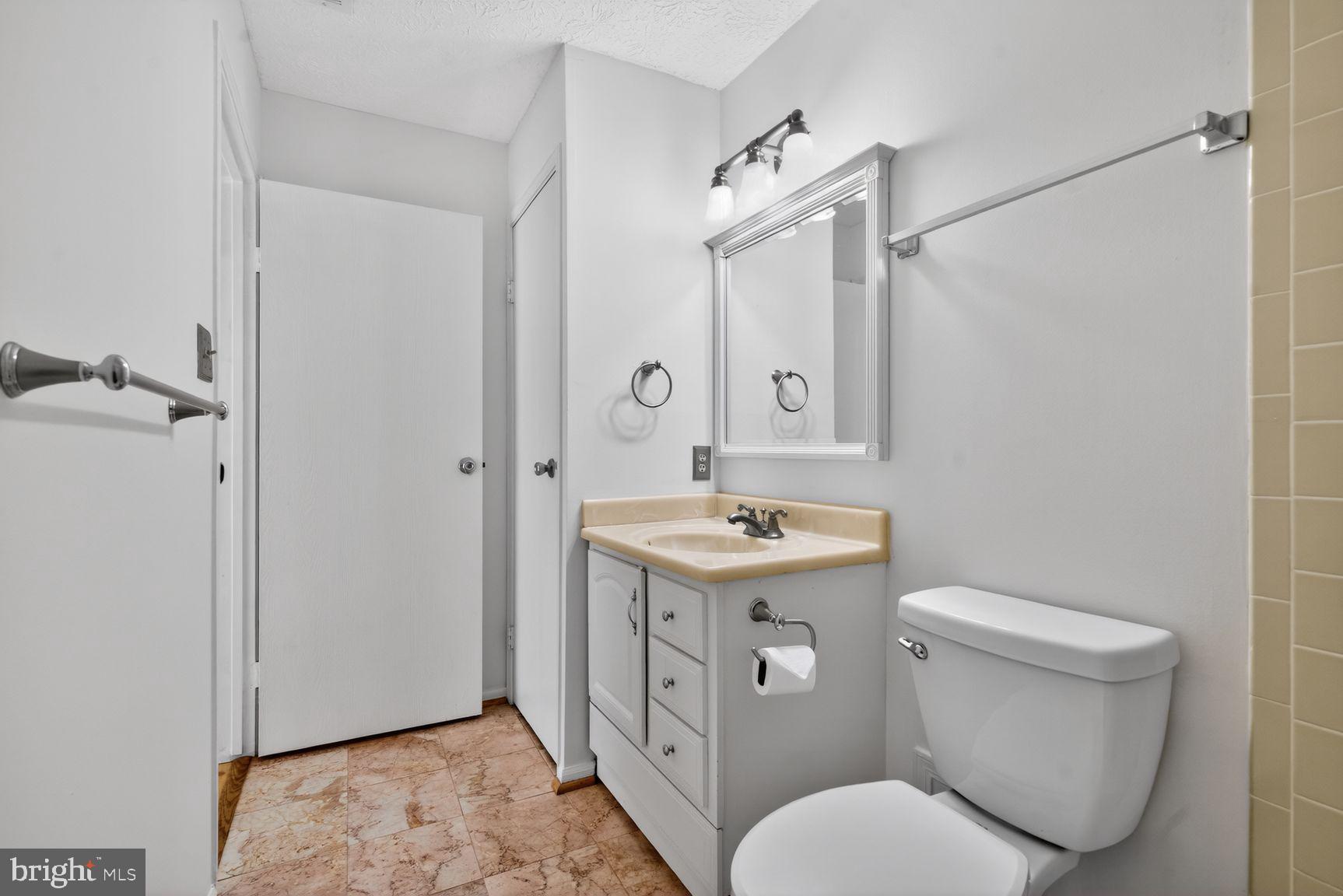 HICKORY RIDGE - Residential