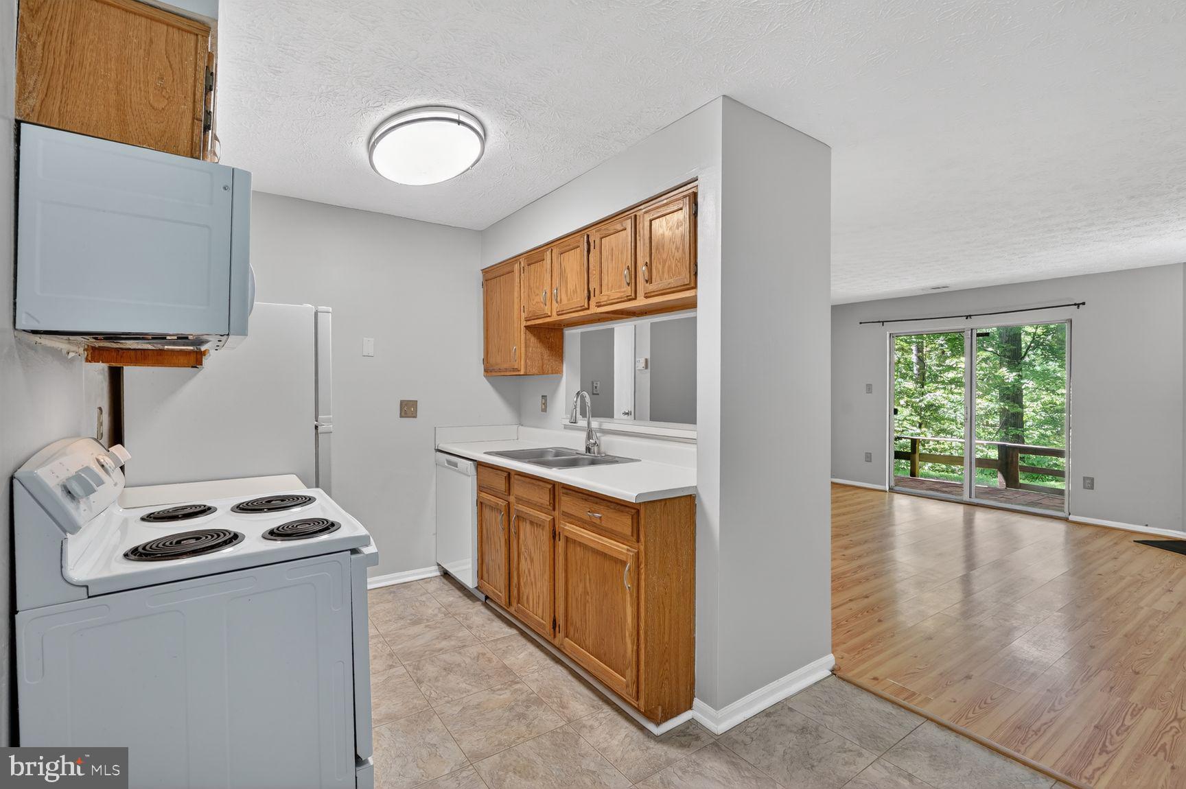 HICKORY RIDGE - Residential