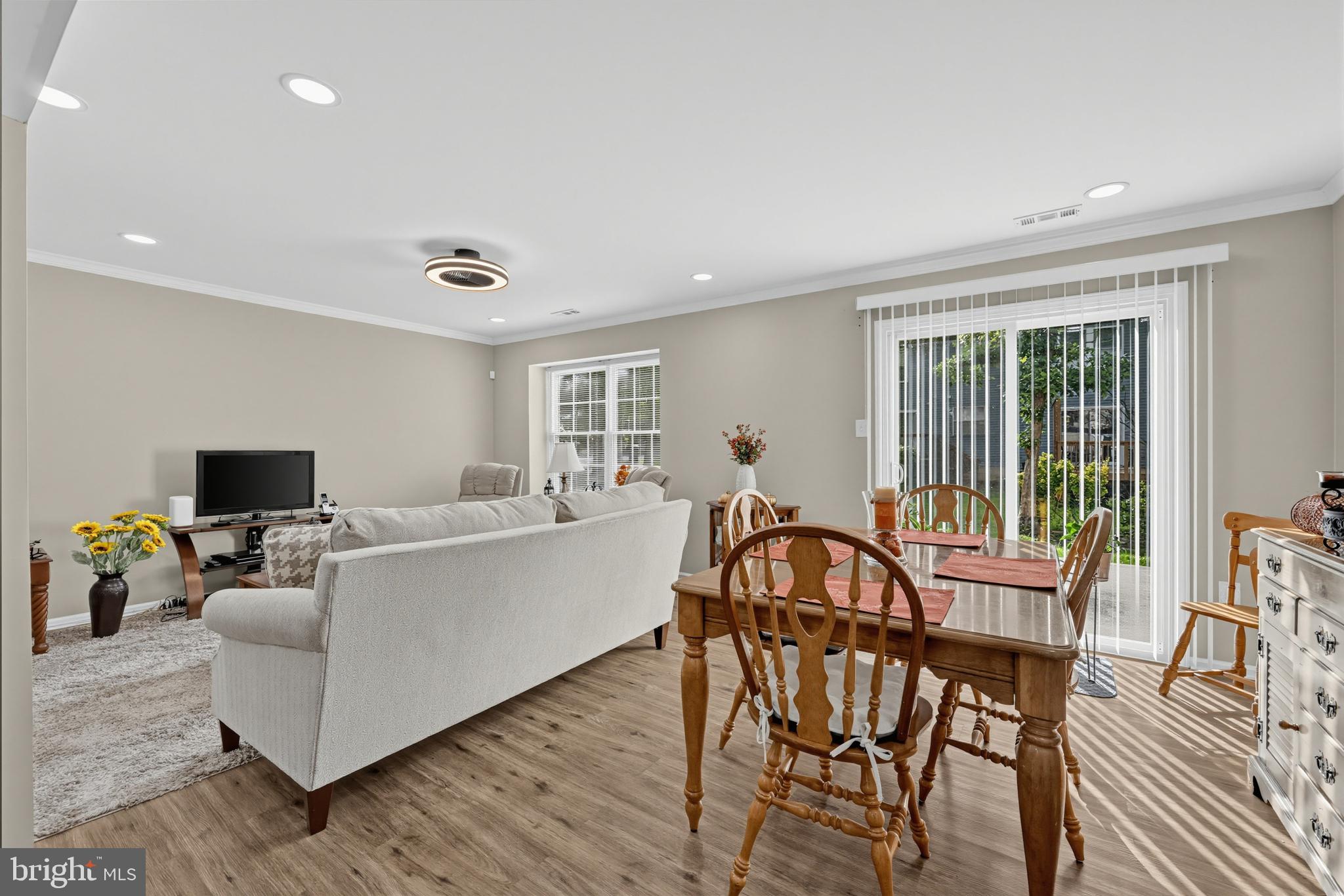 5 THORNHILL COURT