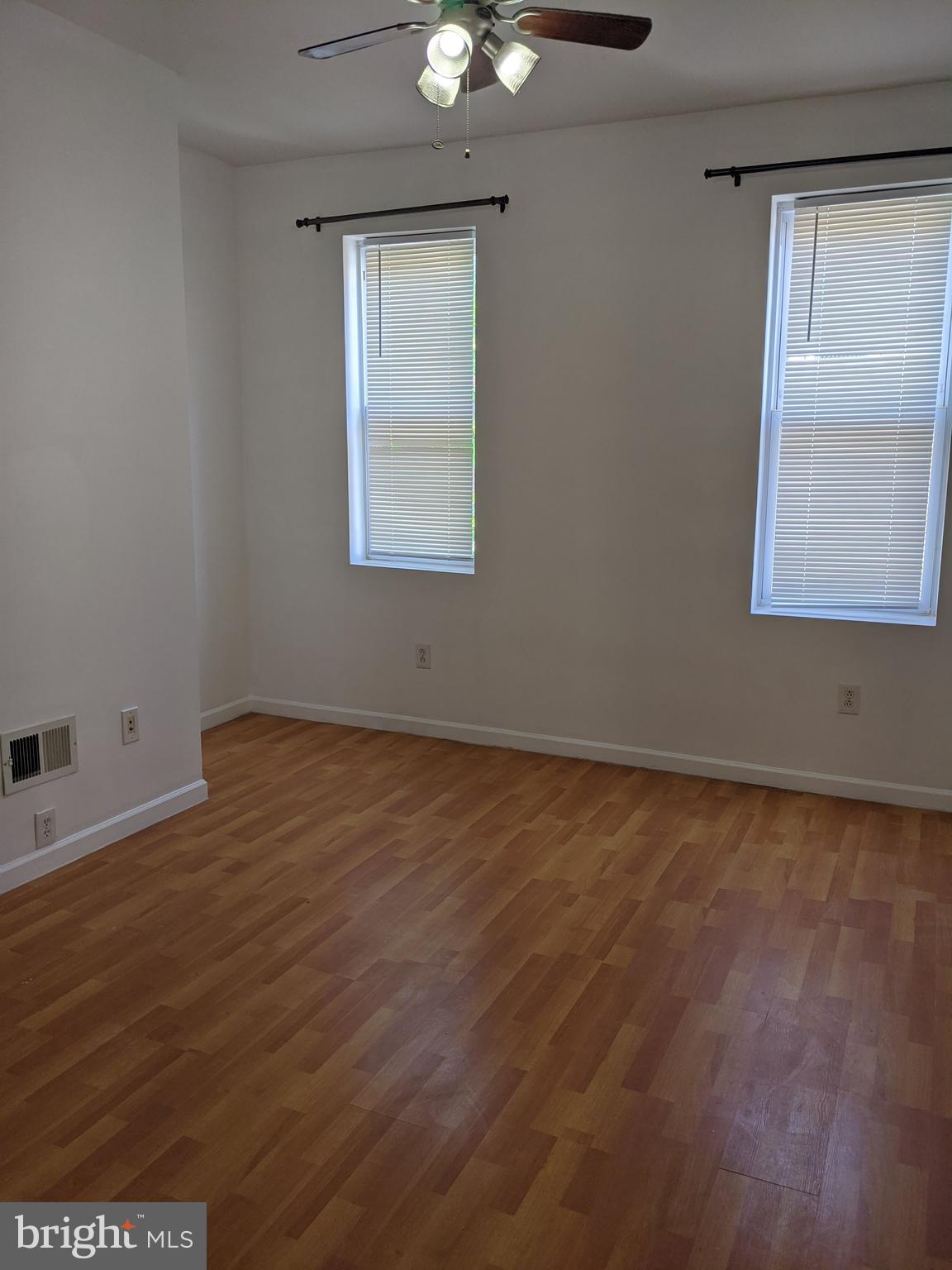 LOWER MOYAMENSING - Residential Lease