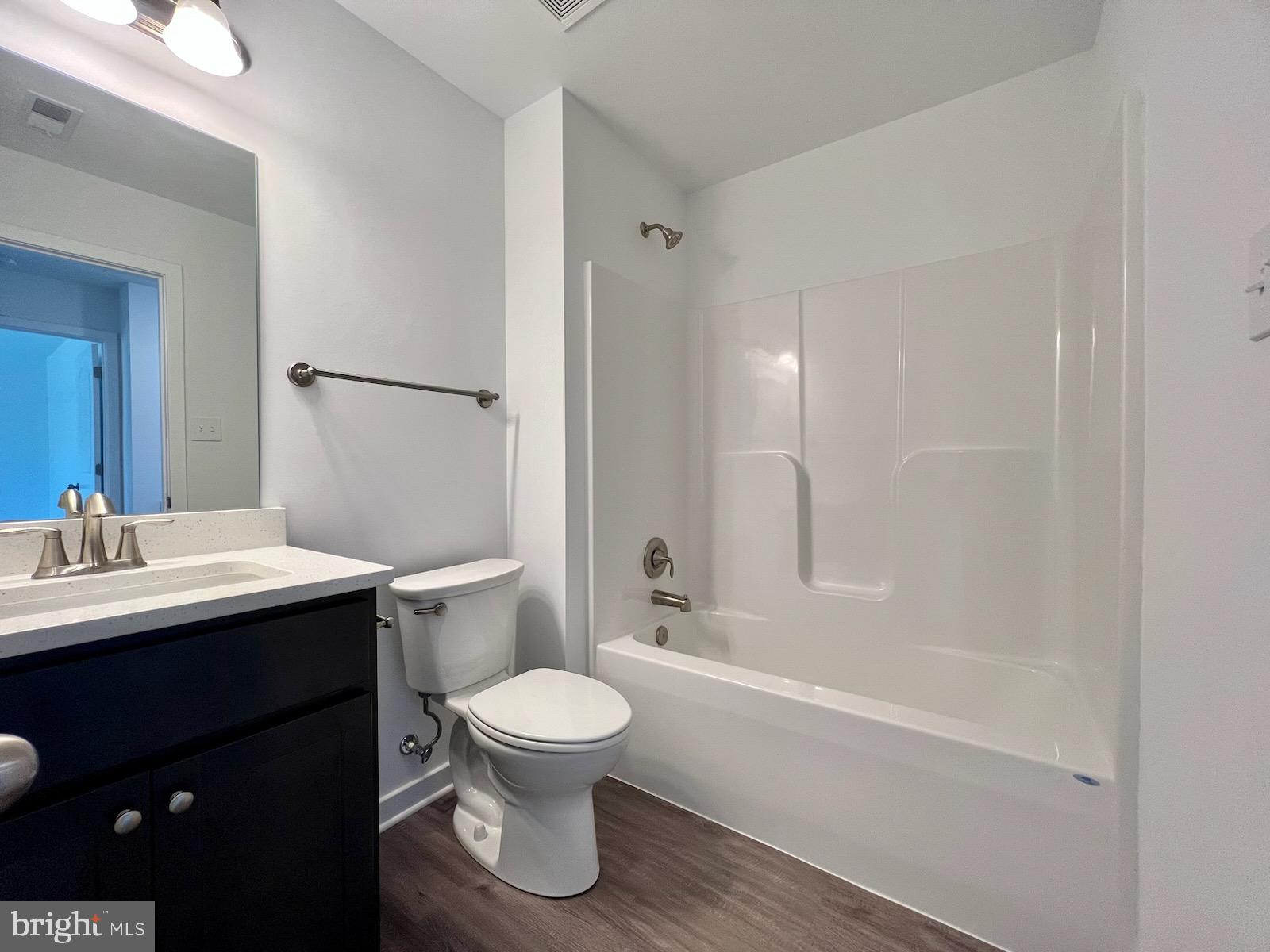 CARDINAL POINTE - Residential