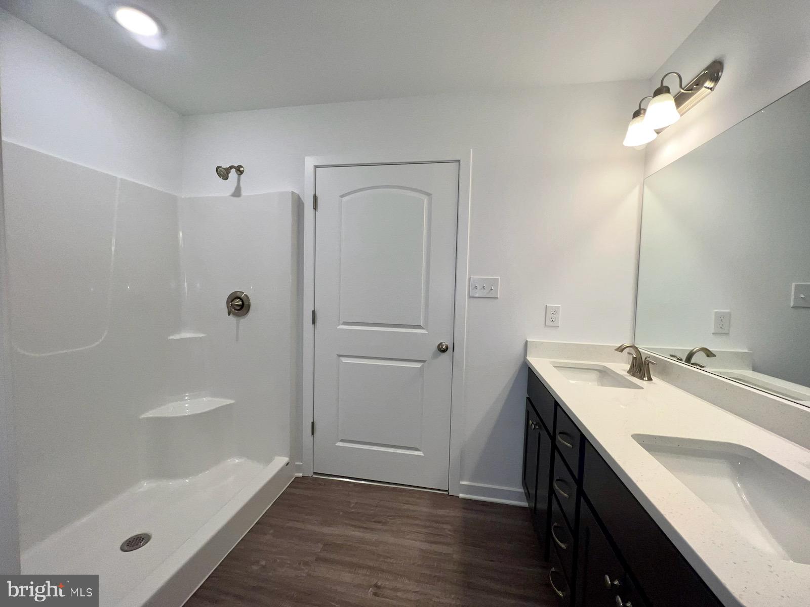 CARDINAL POINTE - Residential